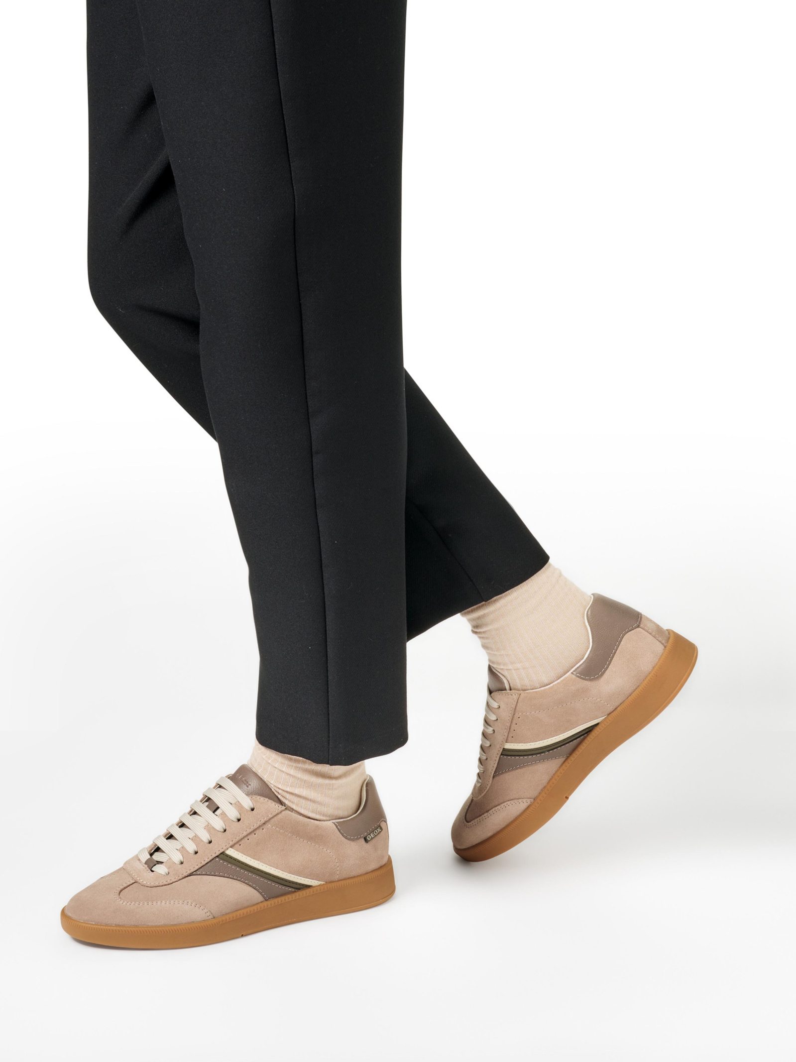 Low-Top Sneakers Women's Geox
