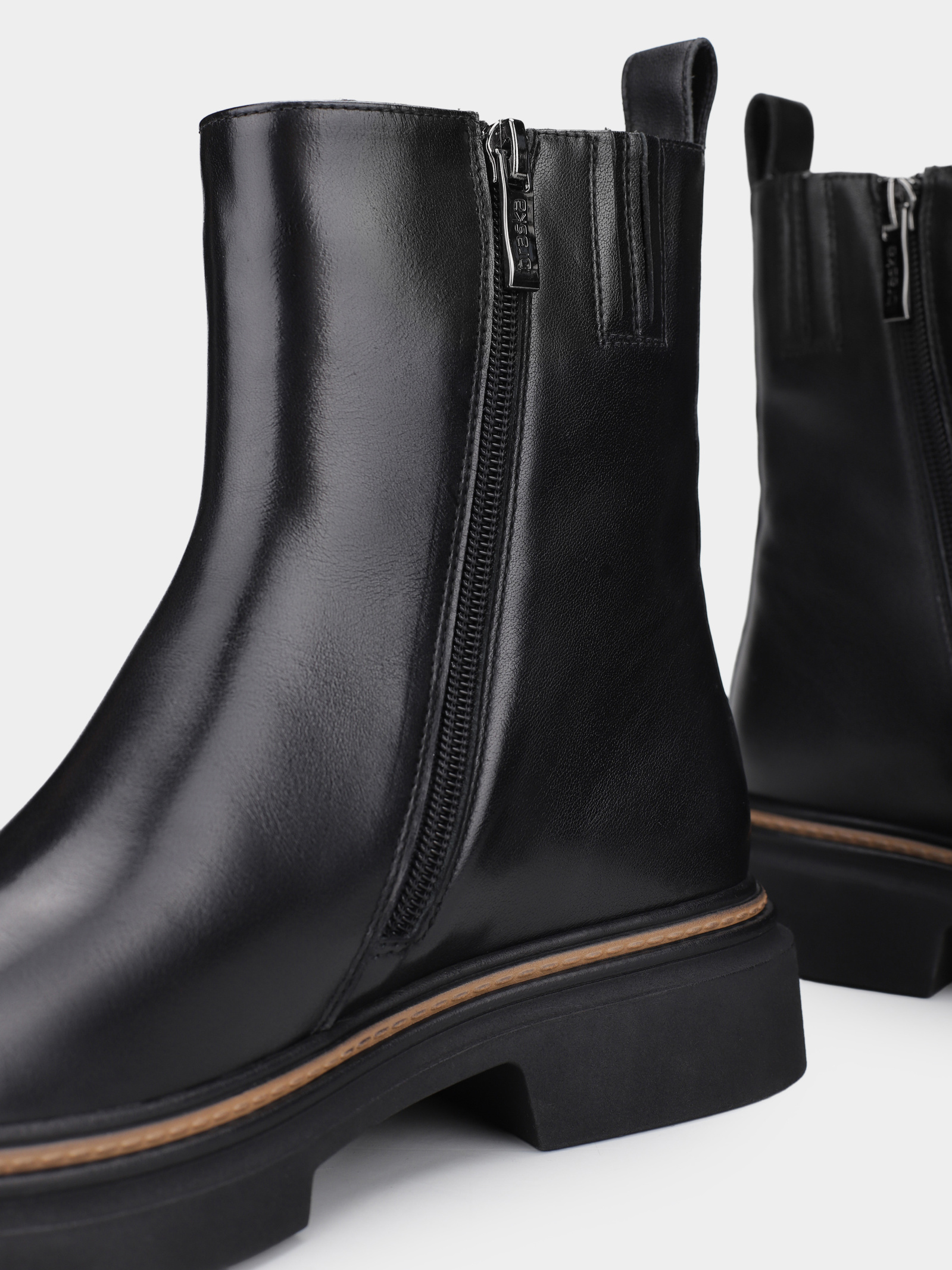 Черевики та чоботи Жіночі Braska