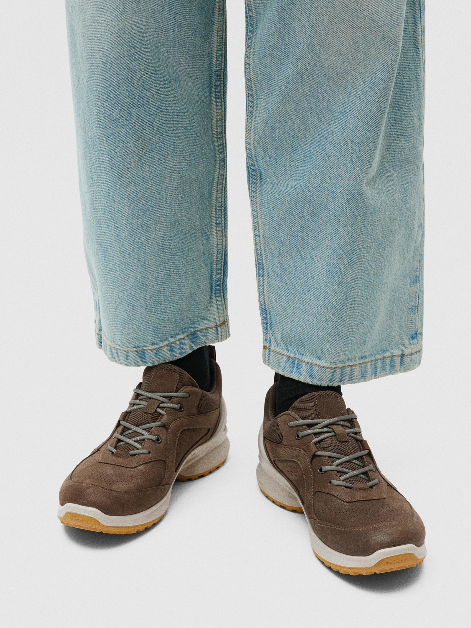 Кросівки Чоловічі ECCO