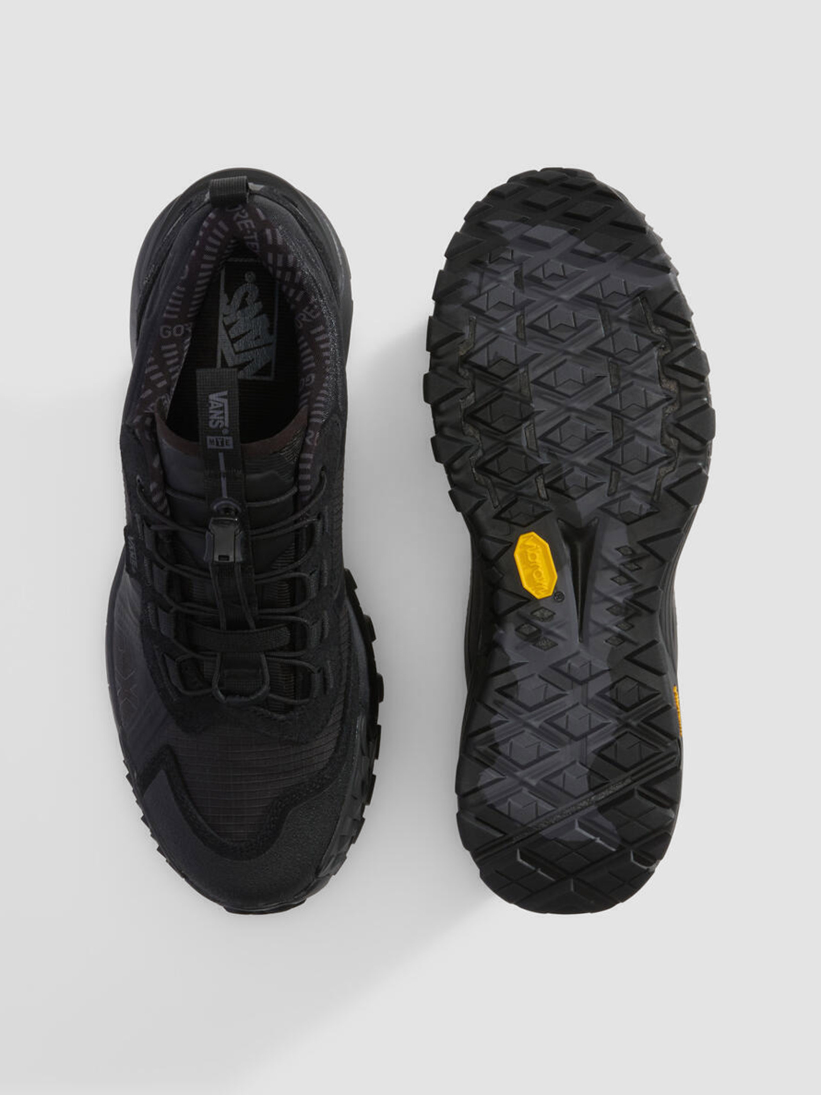 Outdoor Sneakers Men's Vans