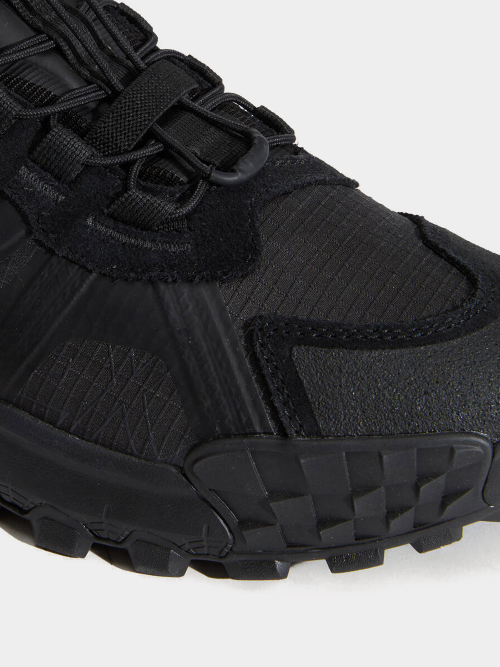 Outdoor Sneakers Men's Vans