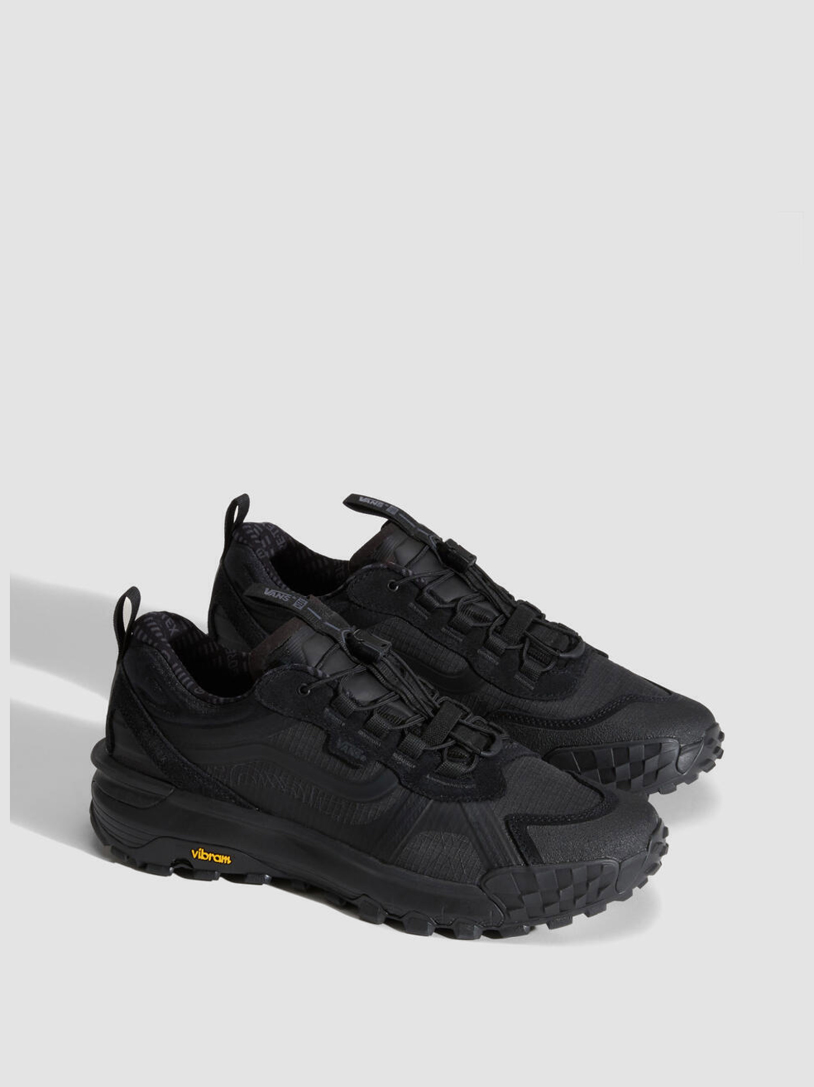 Outdoor Sneakers Men's Vans