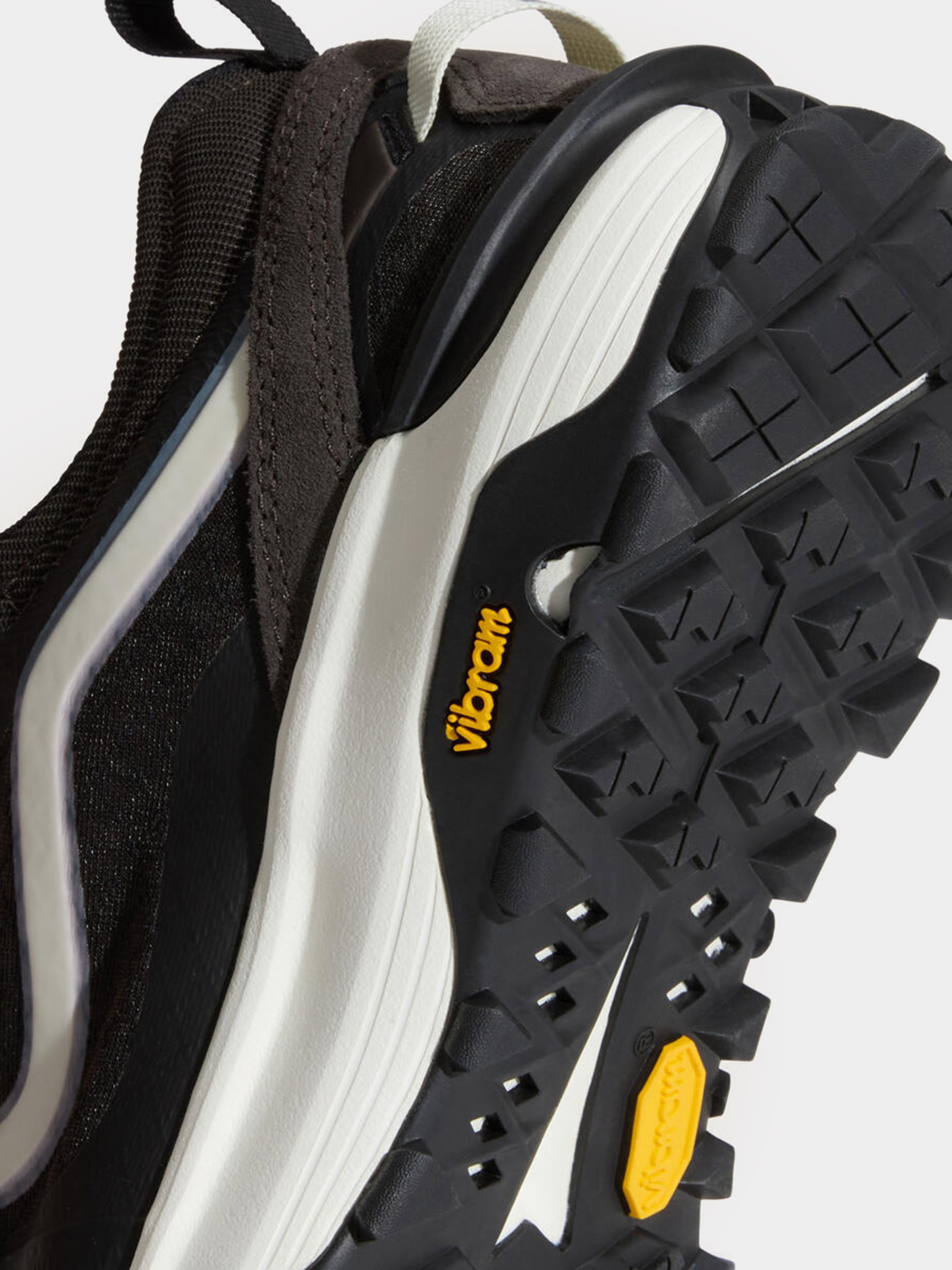 Outdoor Sneakers Men's Vans