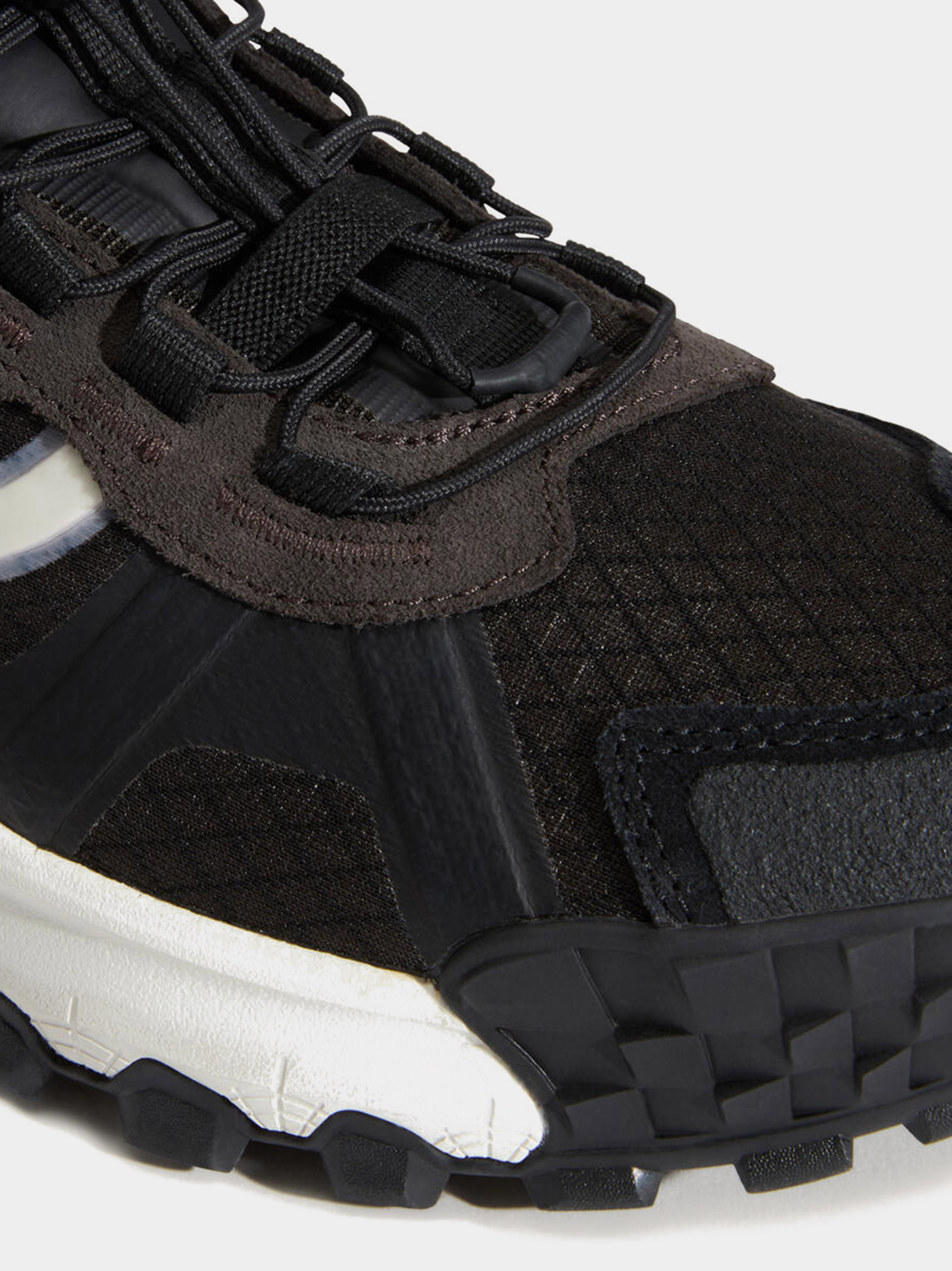 Outdoor Sneakers Men's Vans