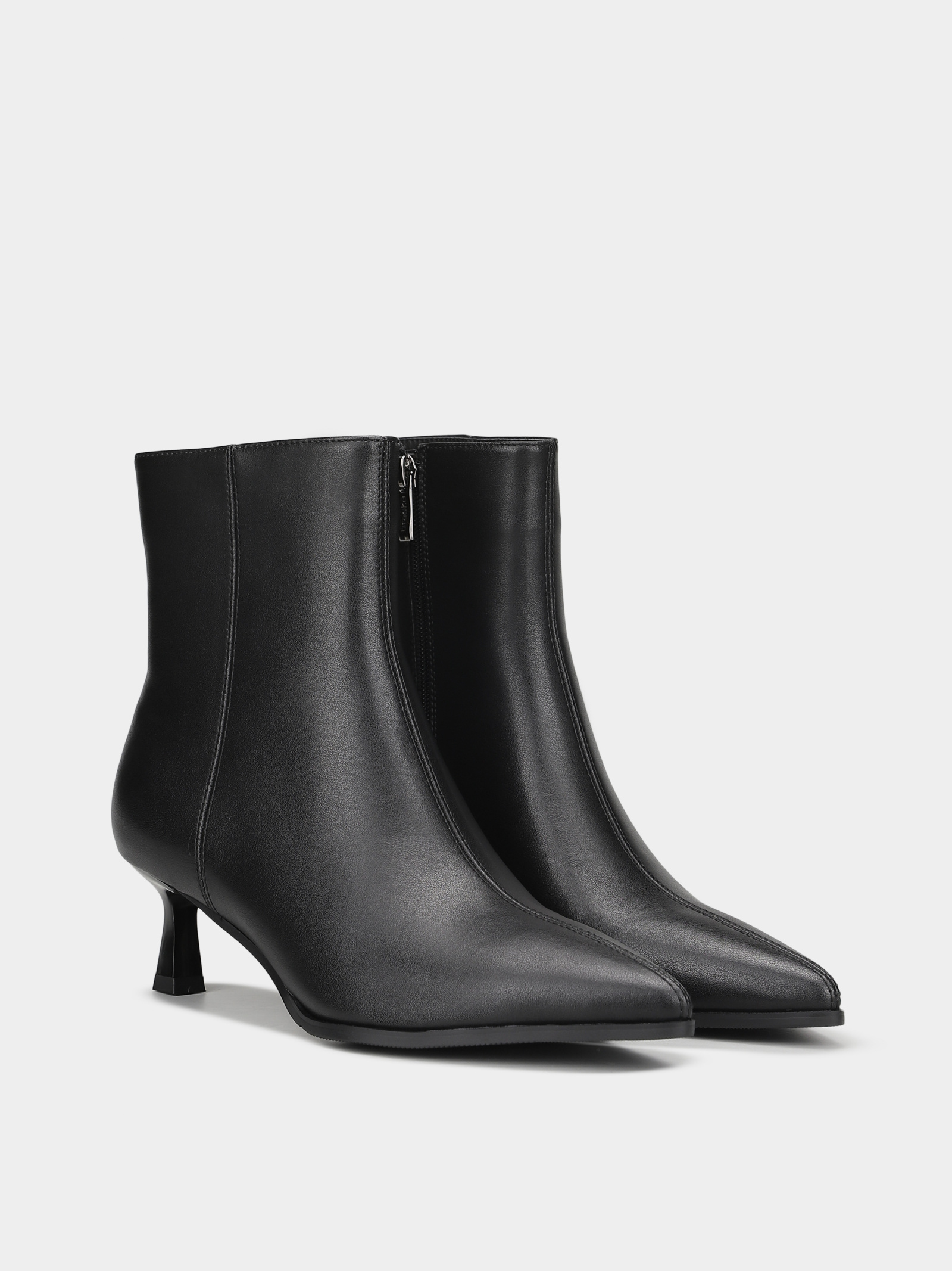 Черевики та чоботи Жіночі Braska