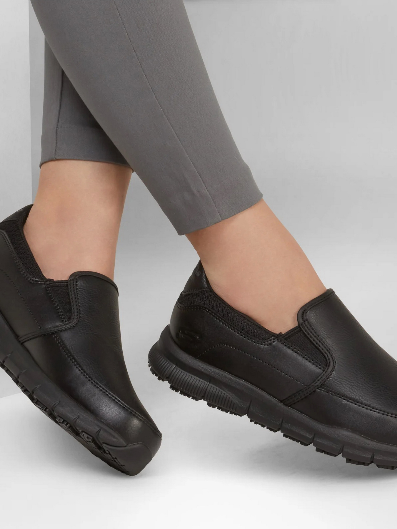 Кросівки для спорту Чоловічі Skechers