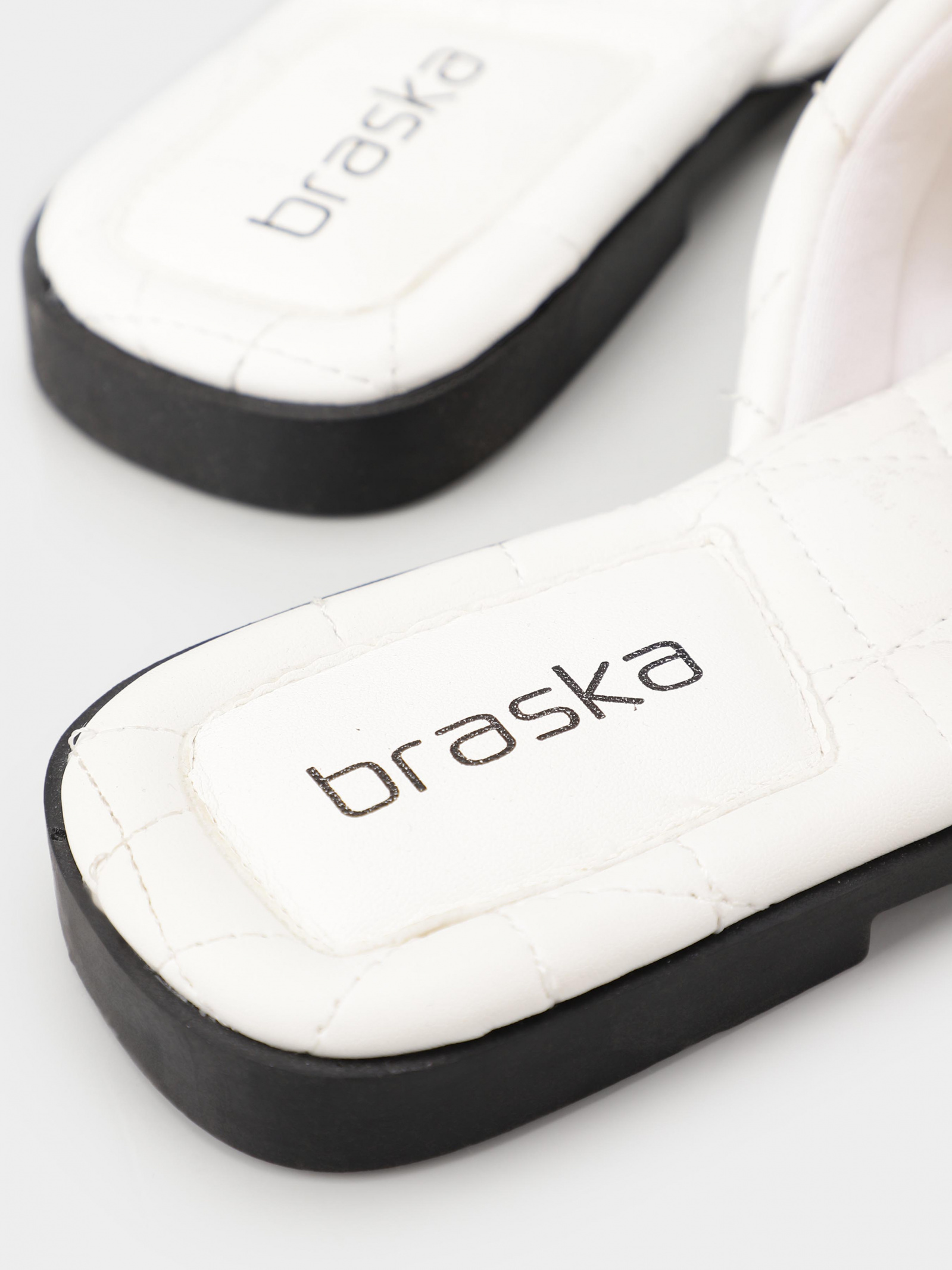 Шльопанці Жіночі Braska