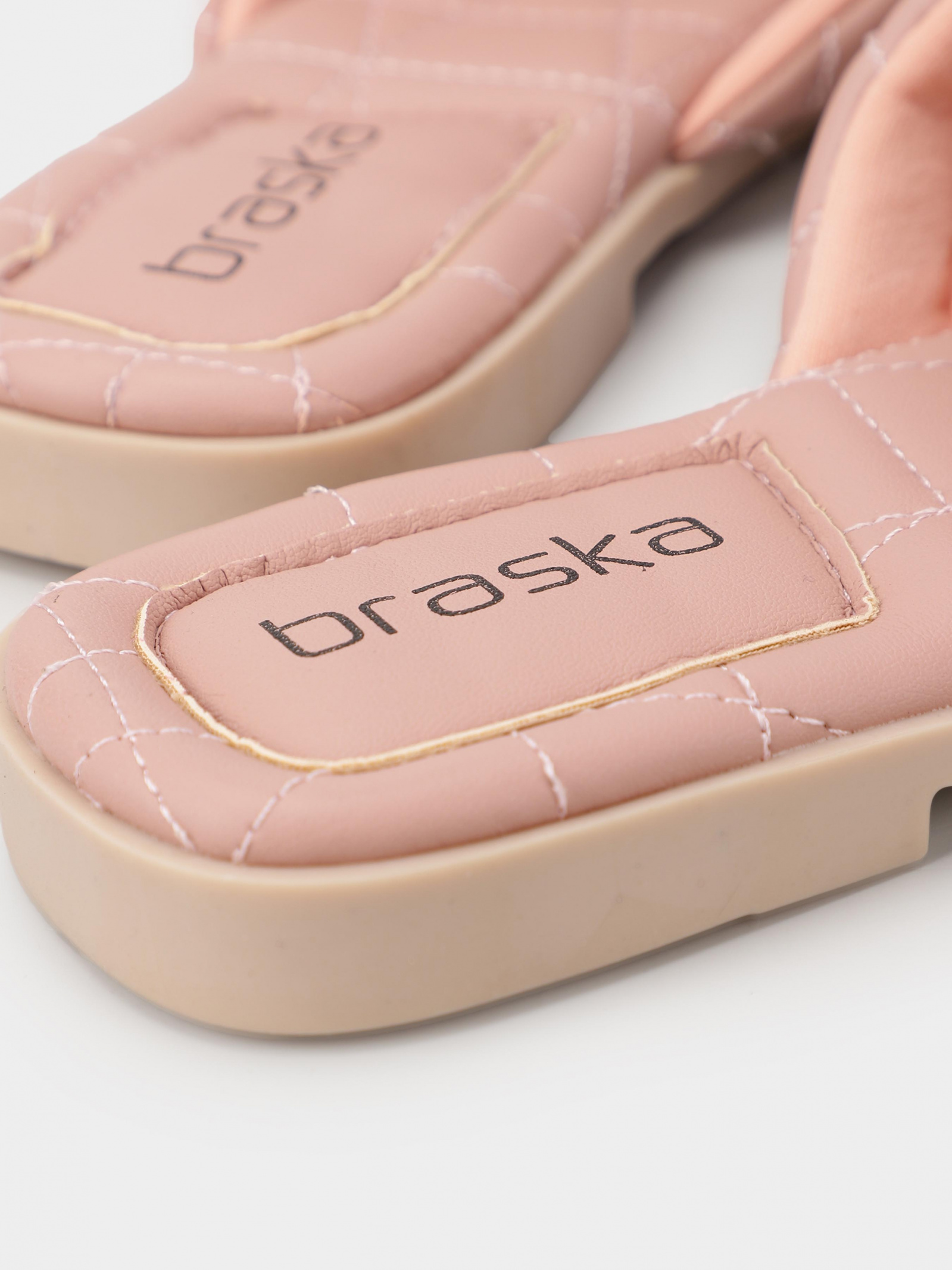 Шльопанці Жіночі Braska