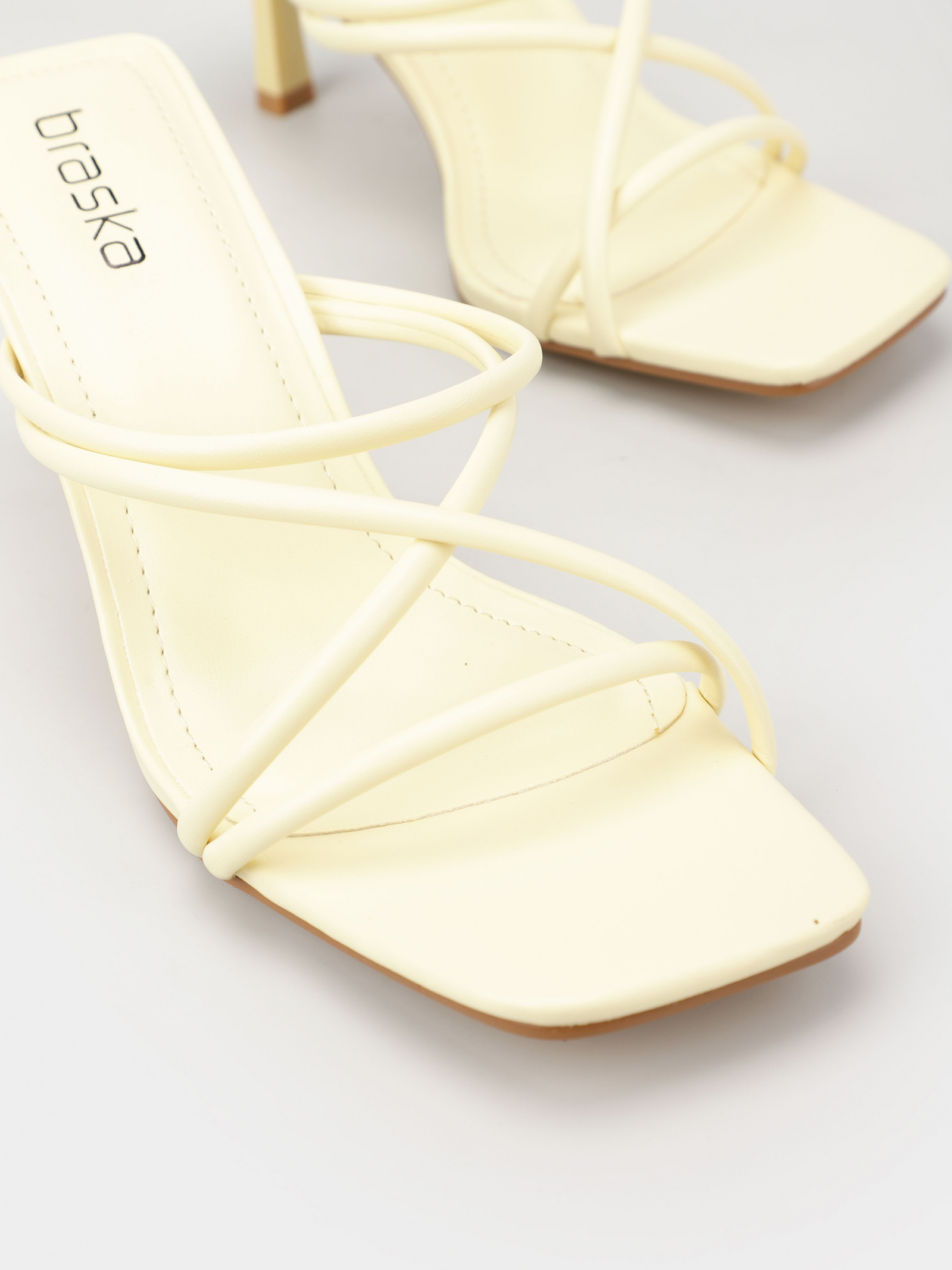 Mules Women's Braska