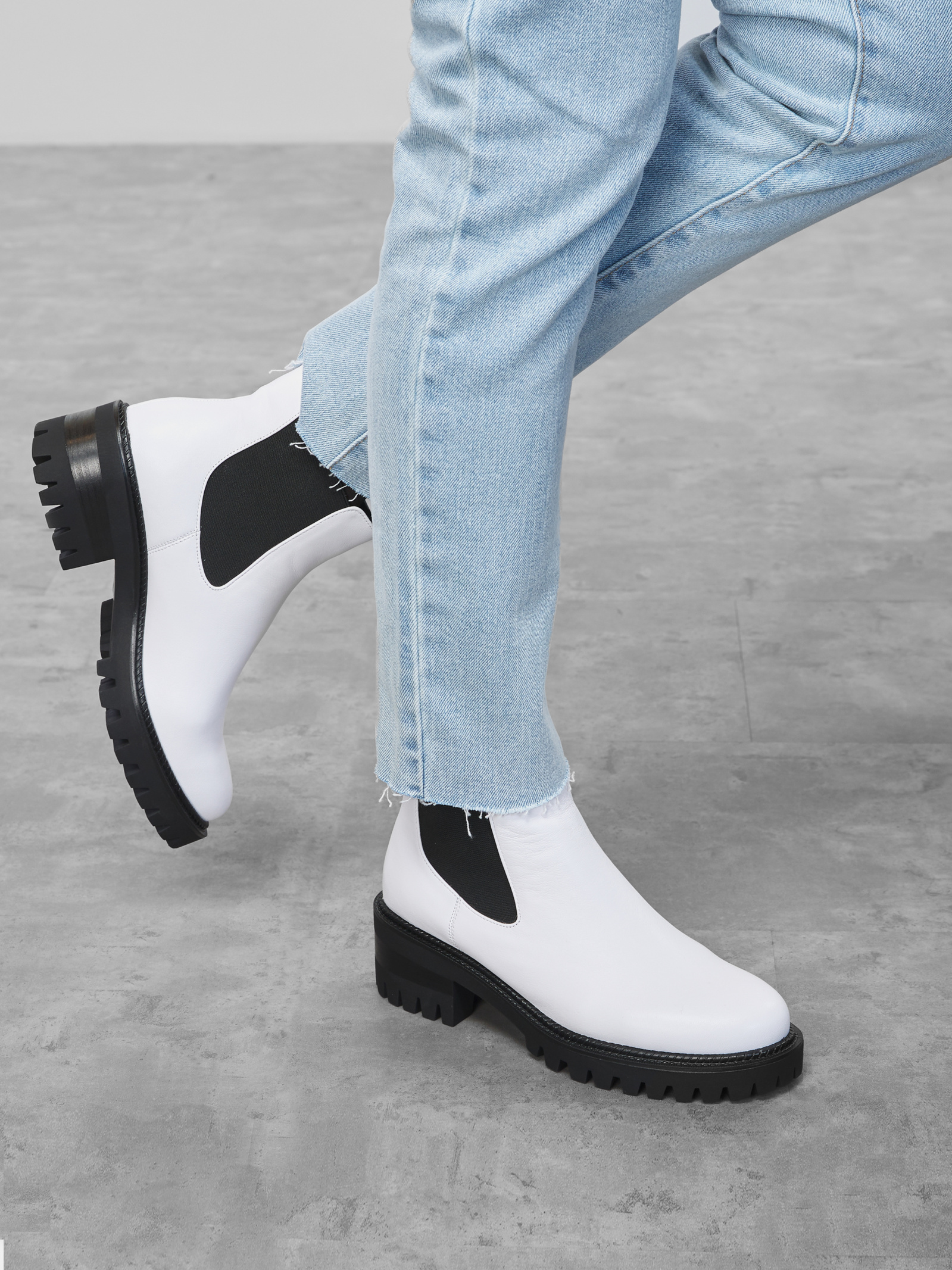 Chelsea Boots Women's Braska