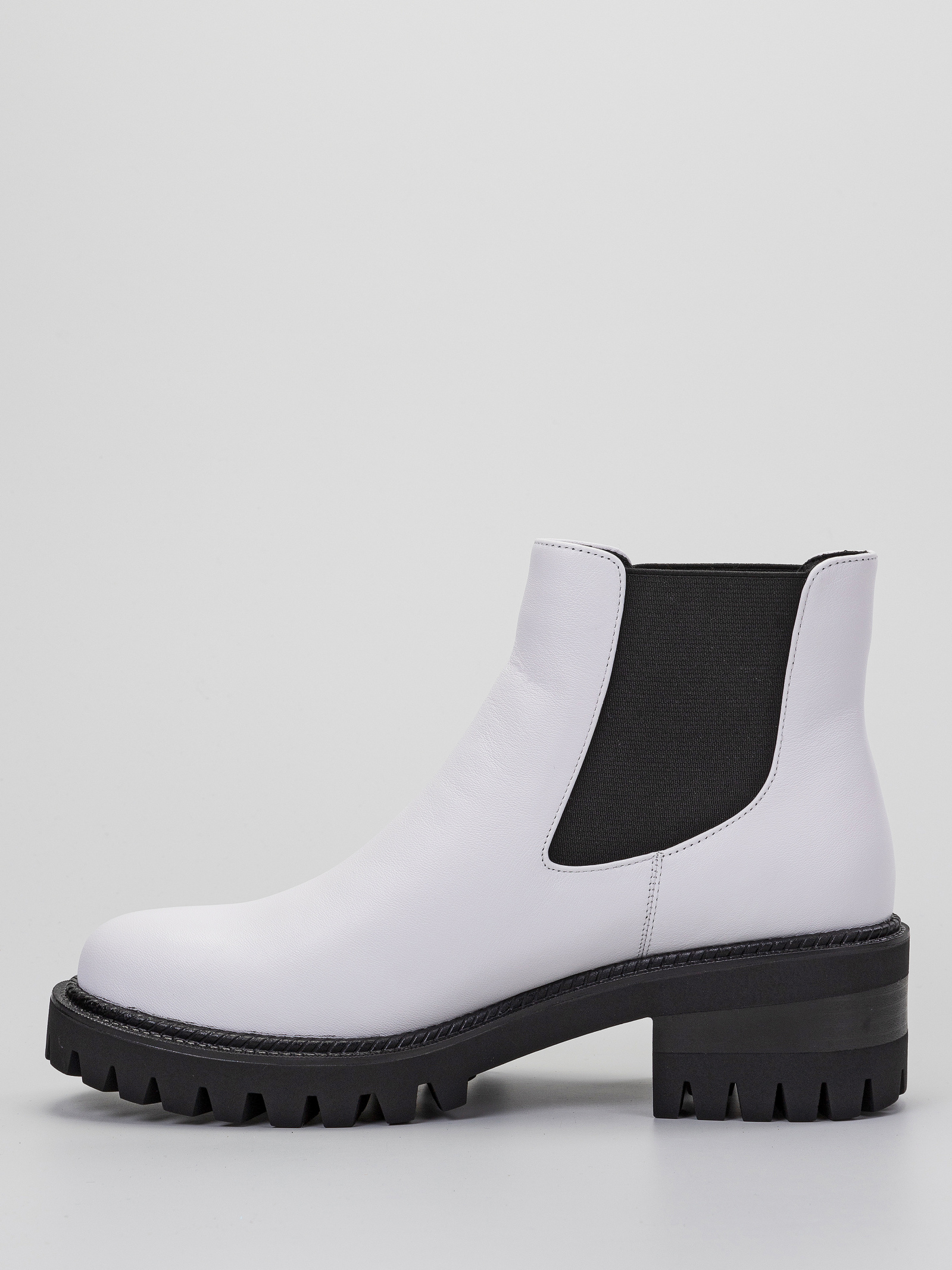 Chelsea Boots Women's Braska