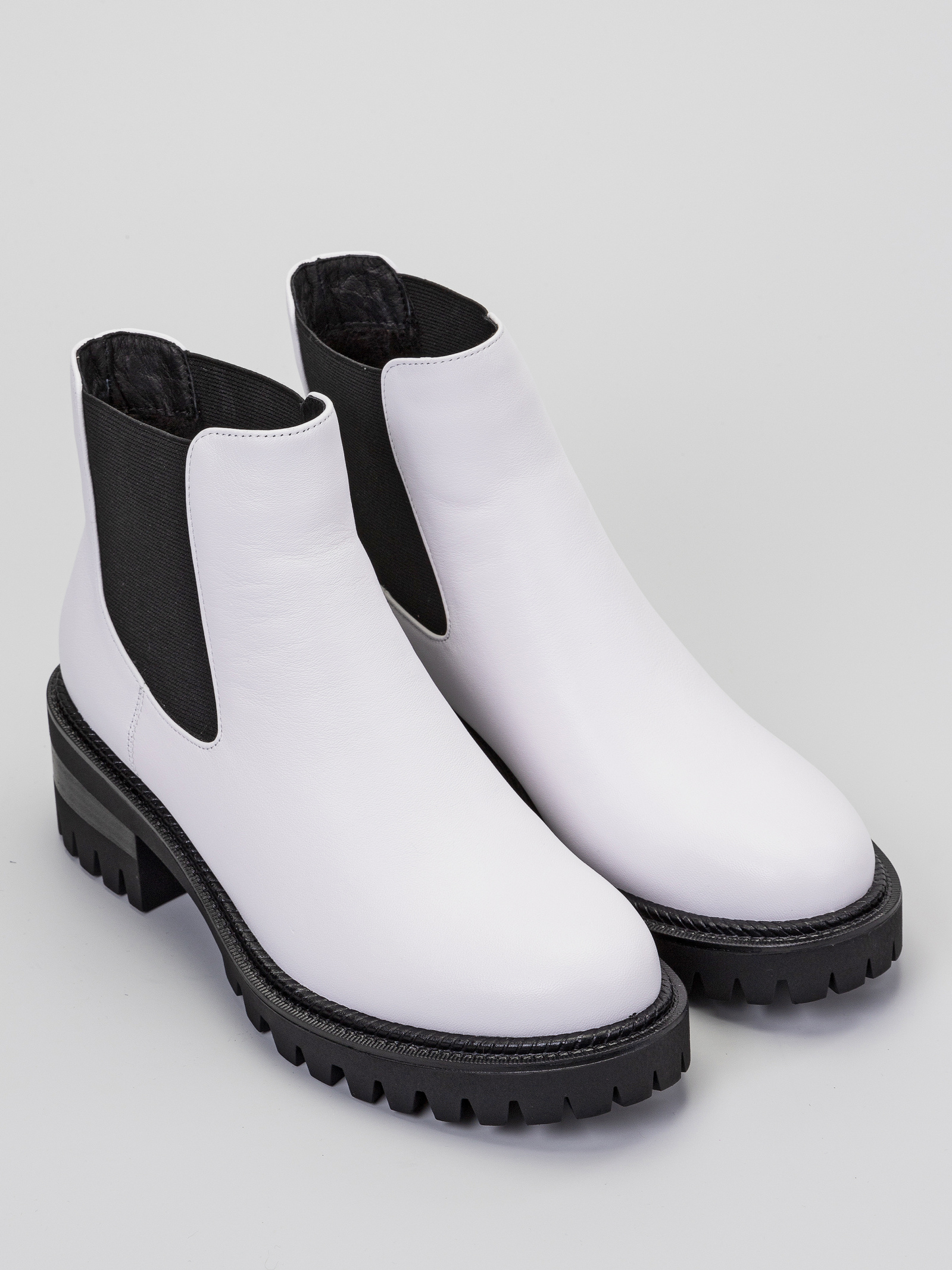 Chelsea Boots Women's Braska