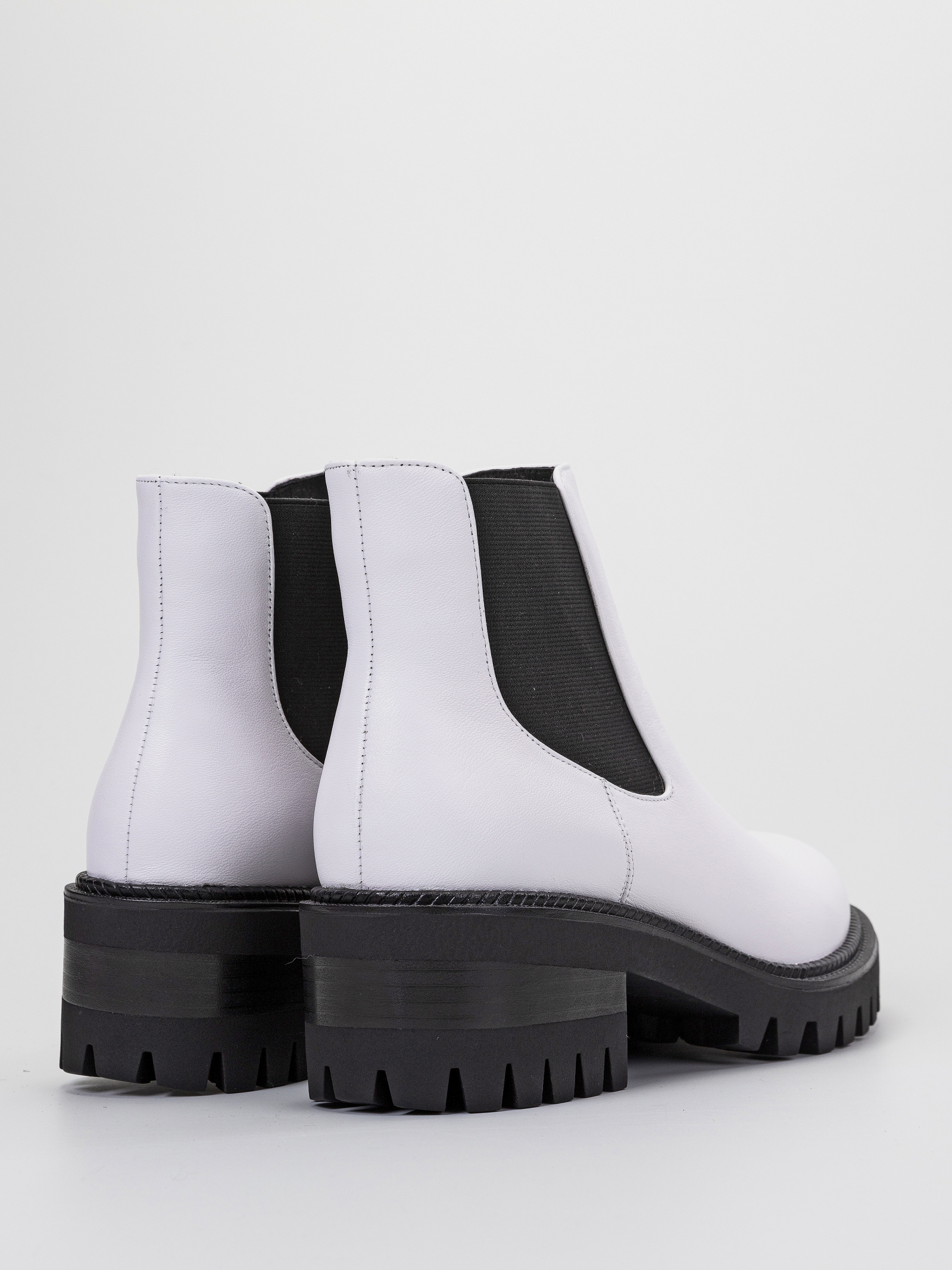 Chelsea Boots Women's Braska