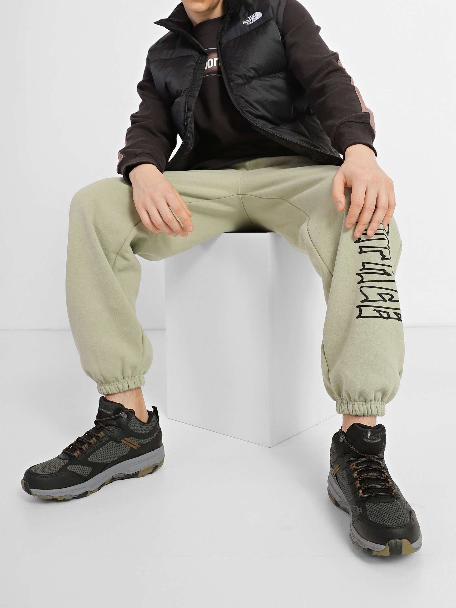 Boots Men's Skechers