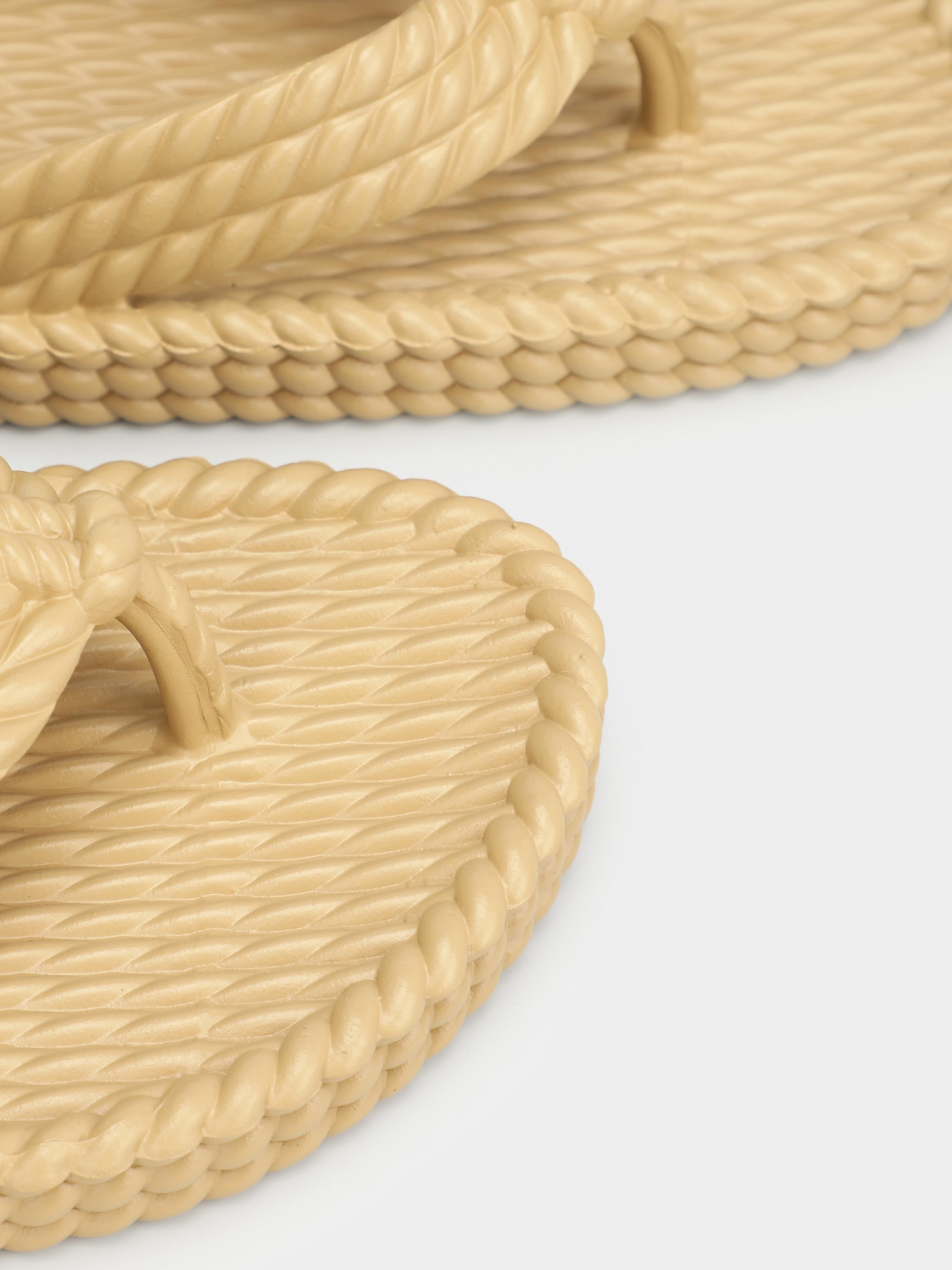 Thong Sandals Women's Braska