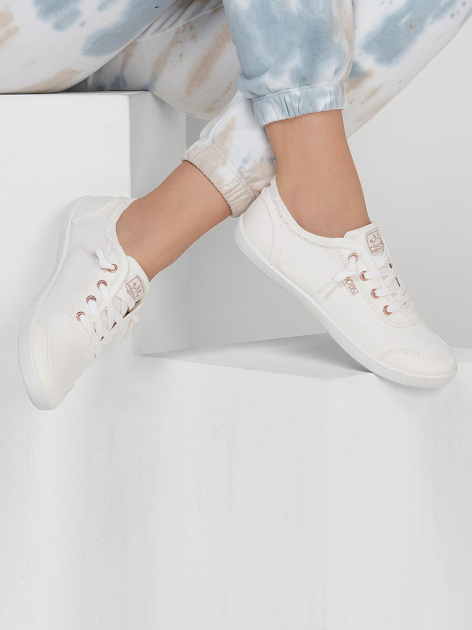 Low-Top Sneakers Women's Skechers