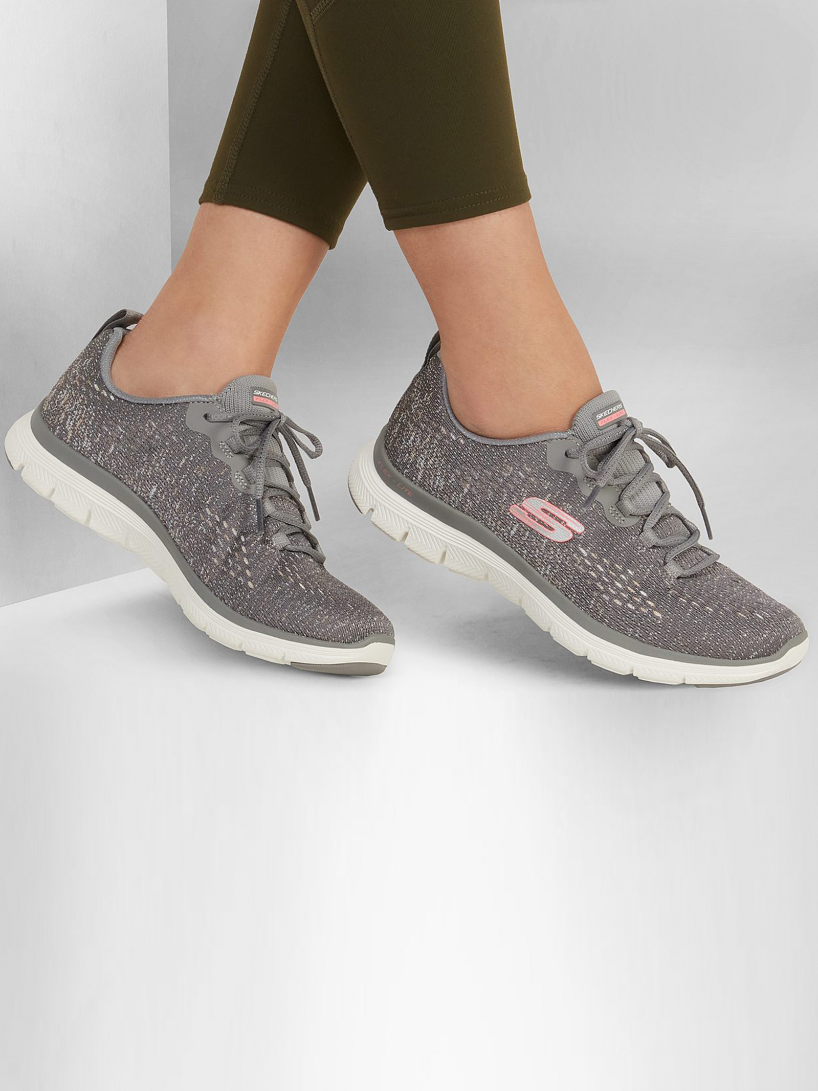 Кроссовки повседневные Женские Skechers