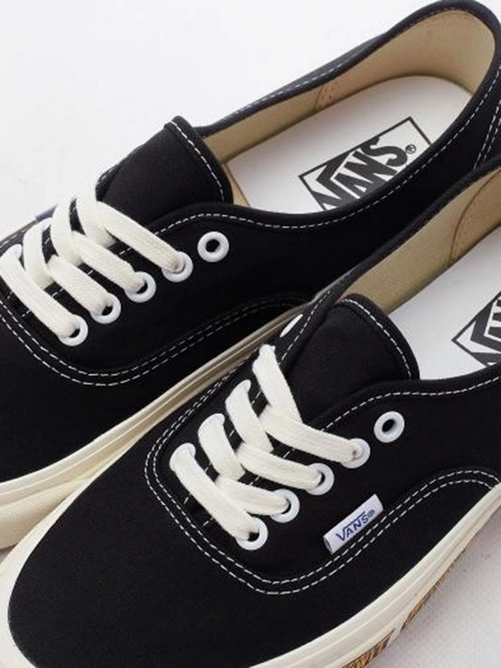 Low-Top Sneakers Unisex Vans