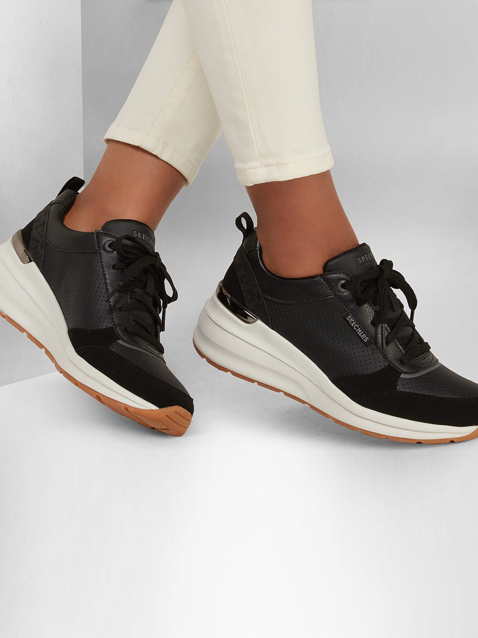 Кросівки повсякденні Жіночі Skechers
