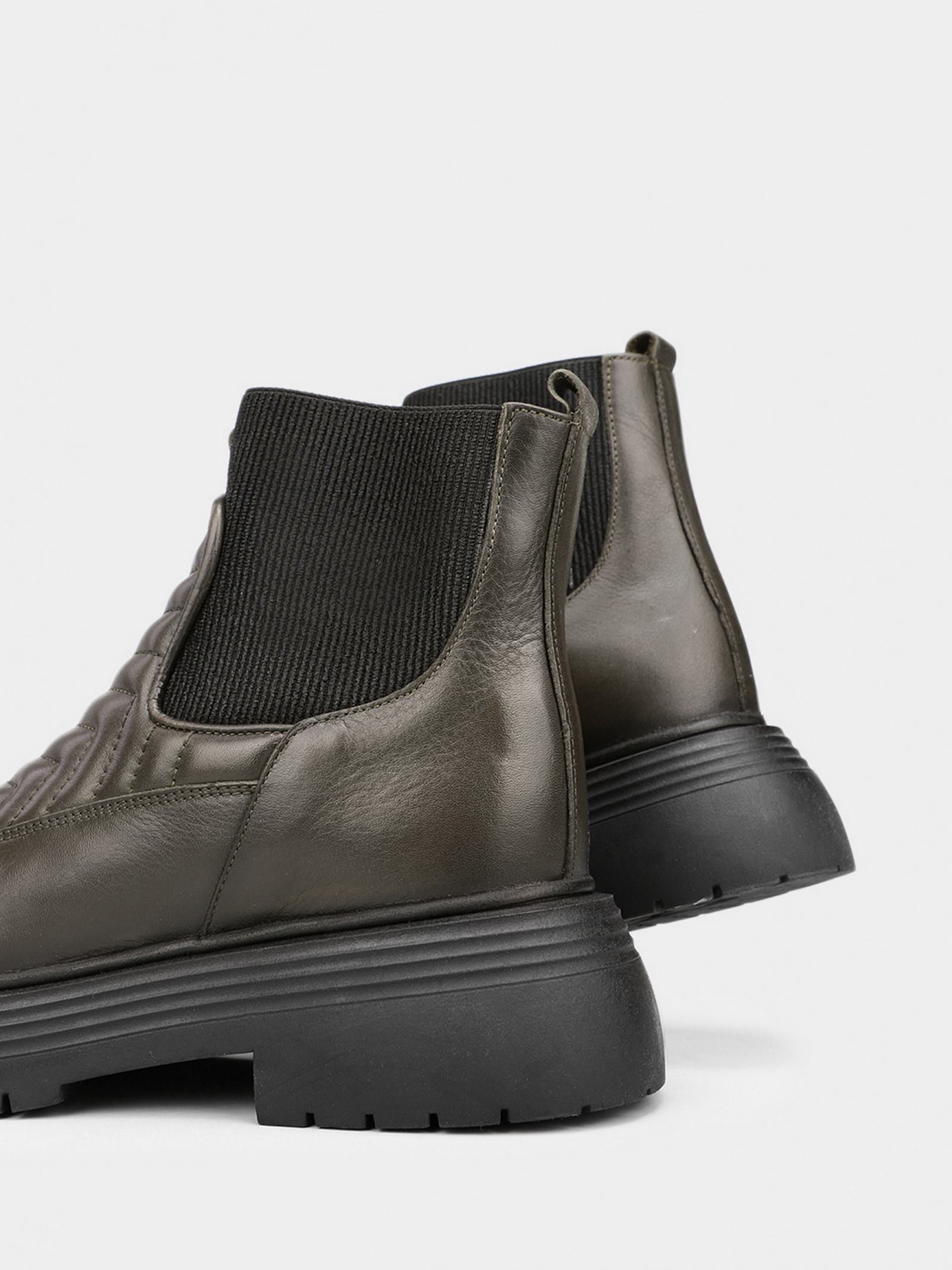 Chelsea Boots Women's Braska