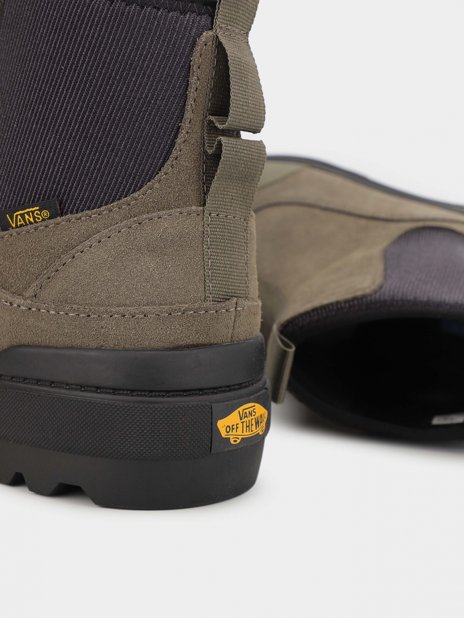 Челсі Жіночі Vans