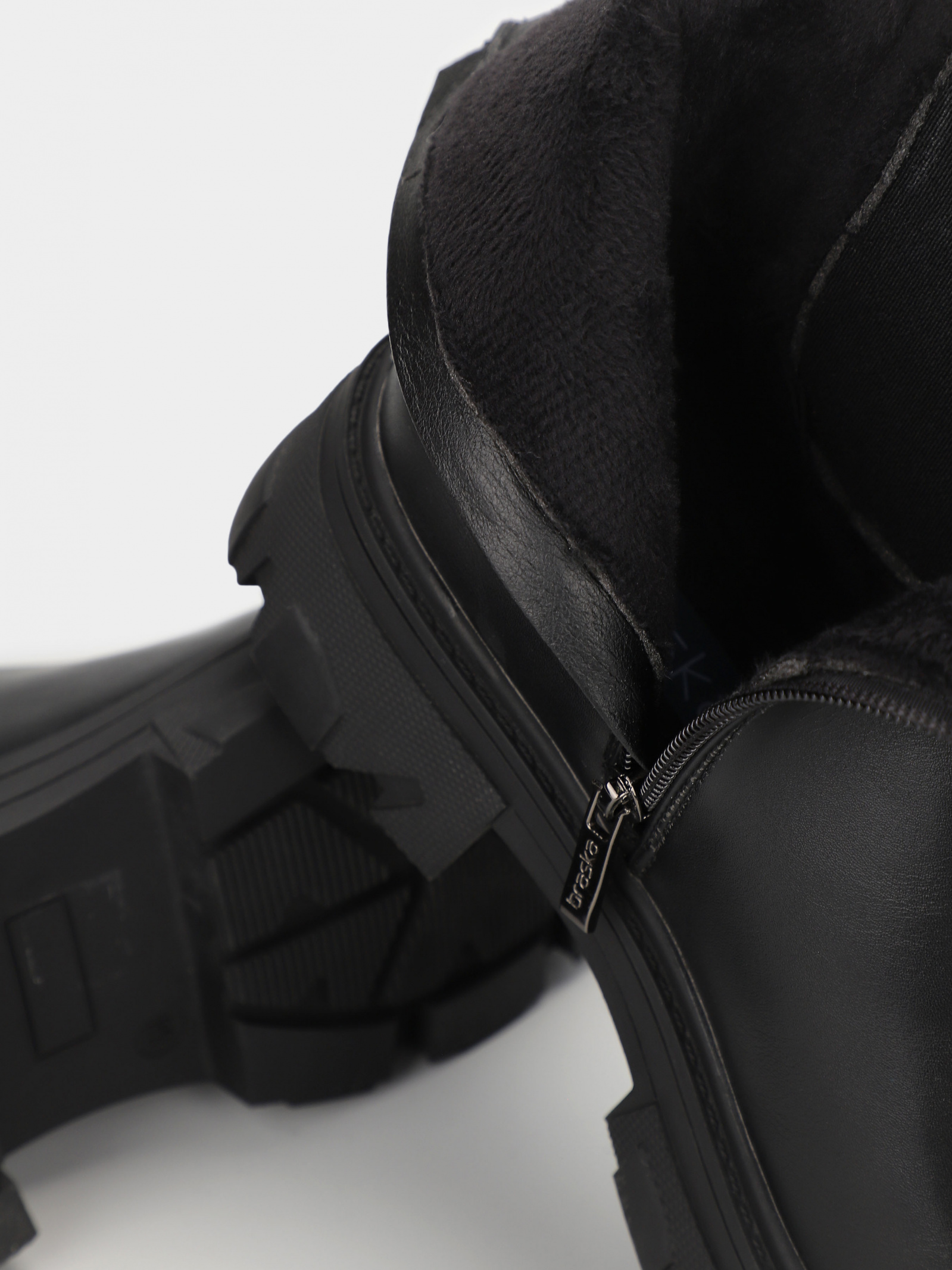Chelsea Boots Women's Braska