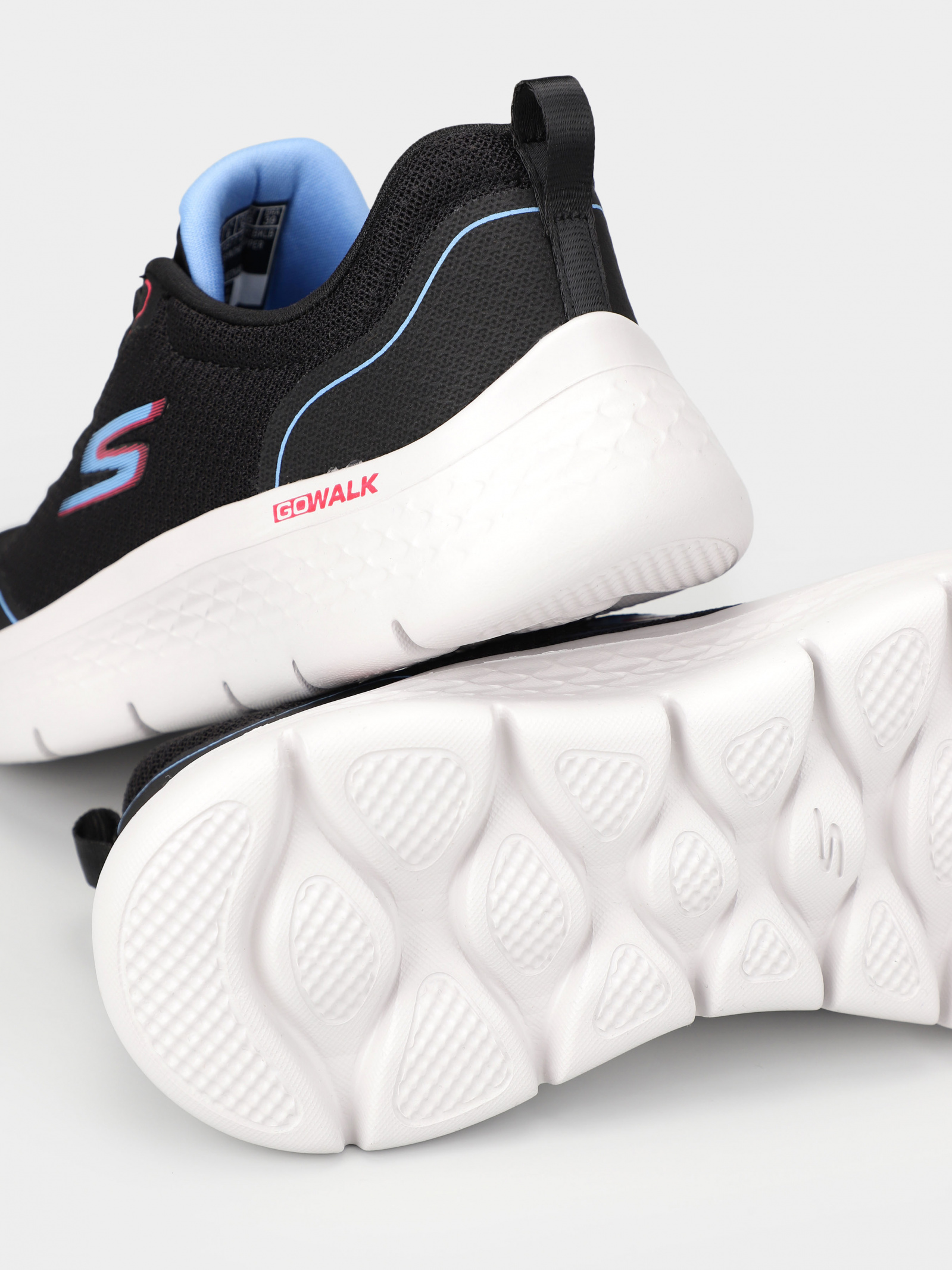 Кроссовки для спорта Женские Skechers