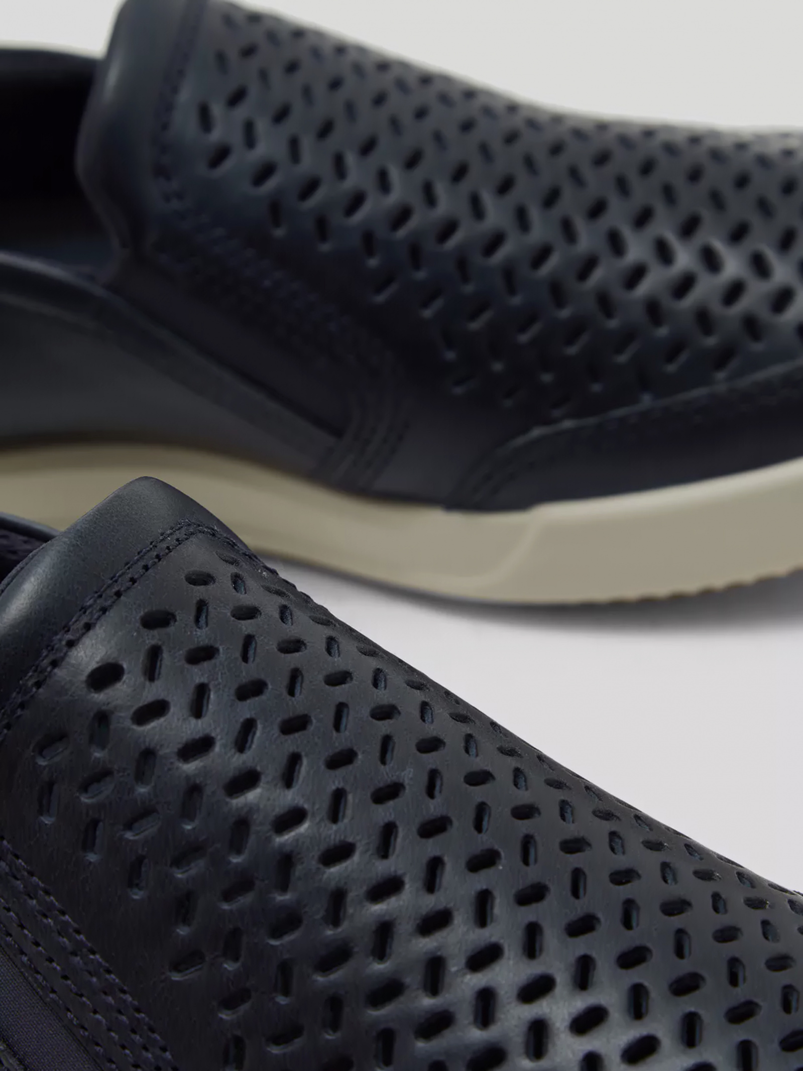 Slip-On Sneakers Men's ECCO