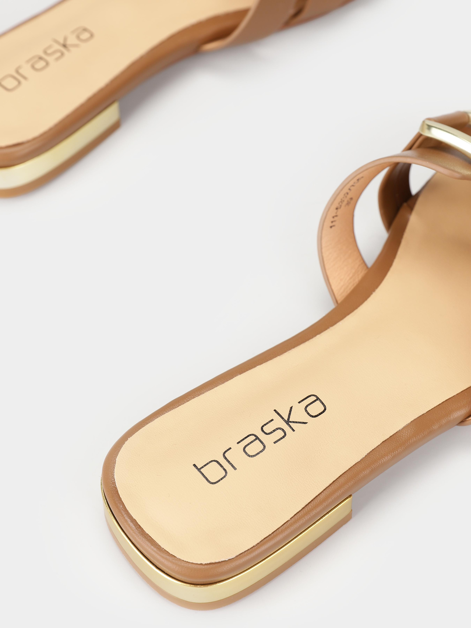 Шльопанці Жіночі Braska
