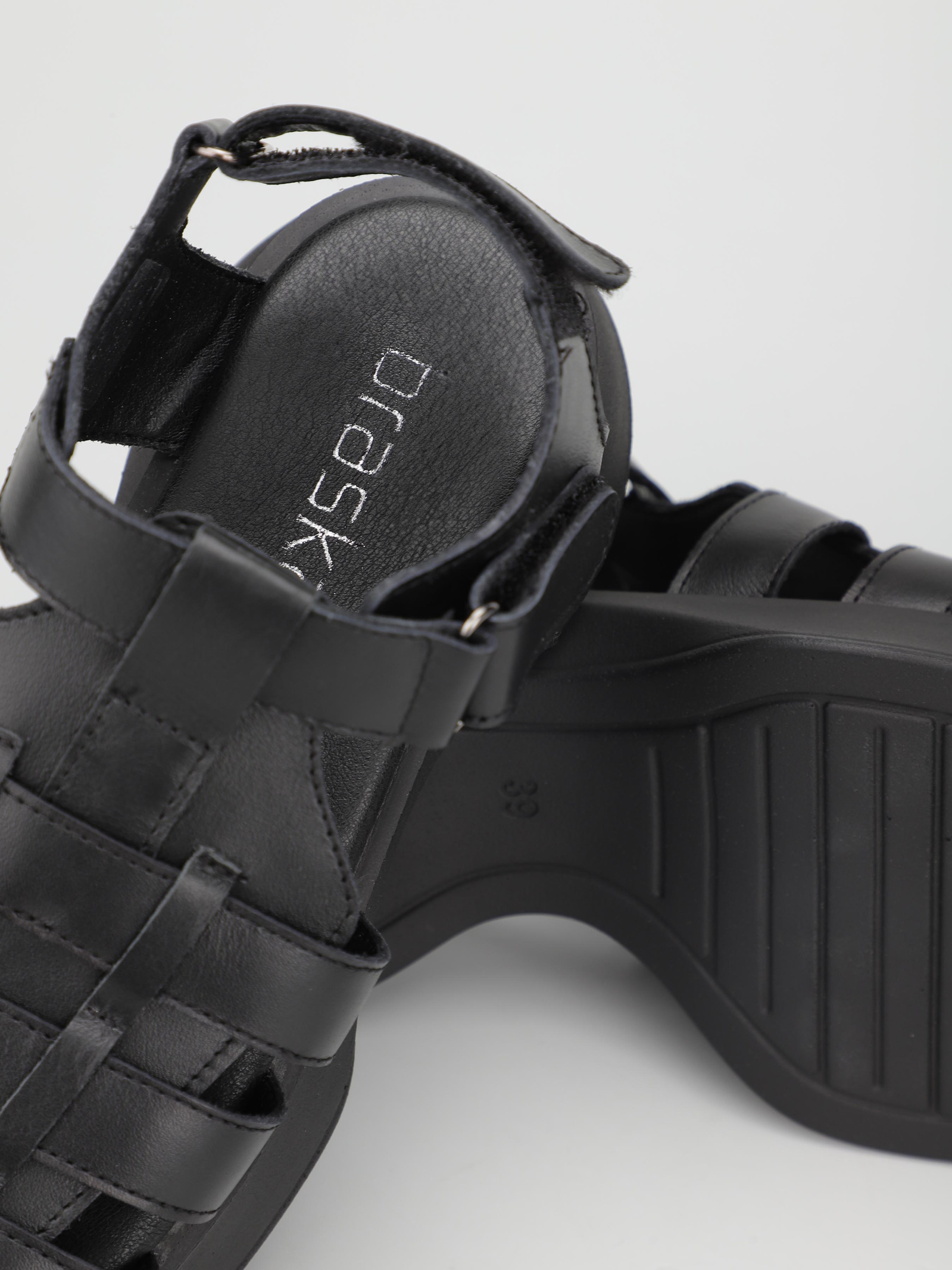 Sandals Women's Braska
