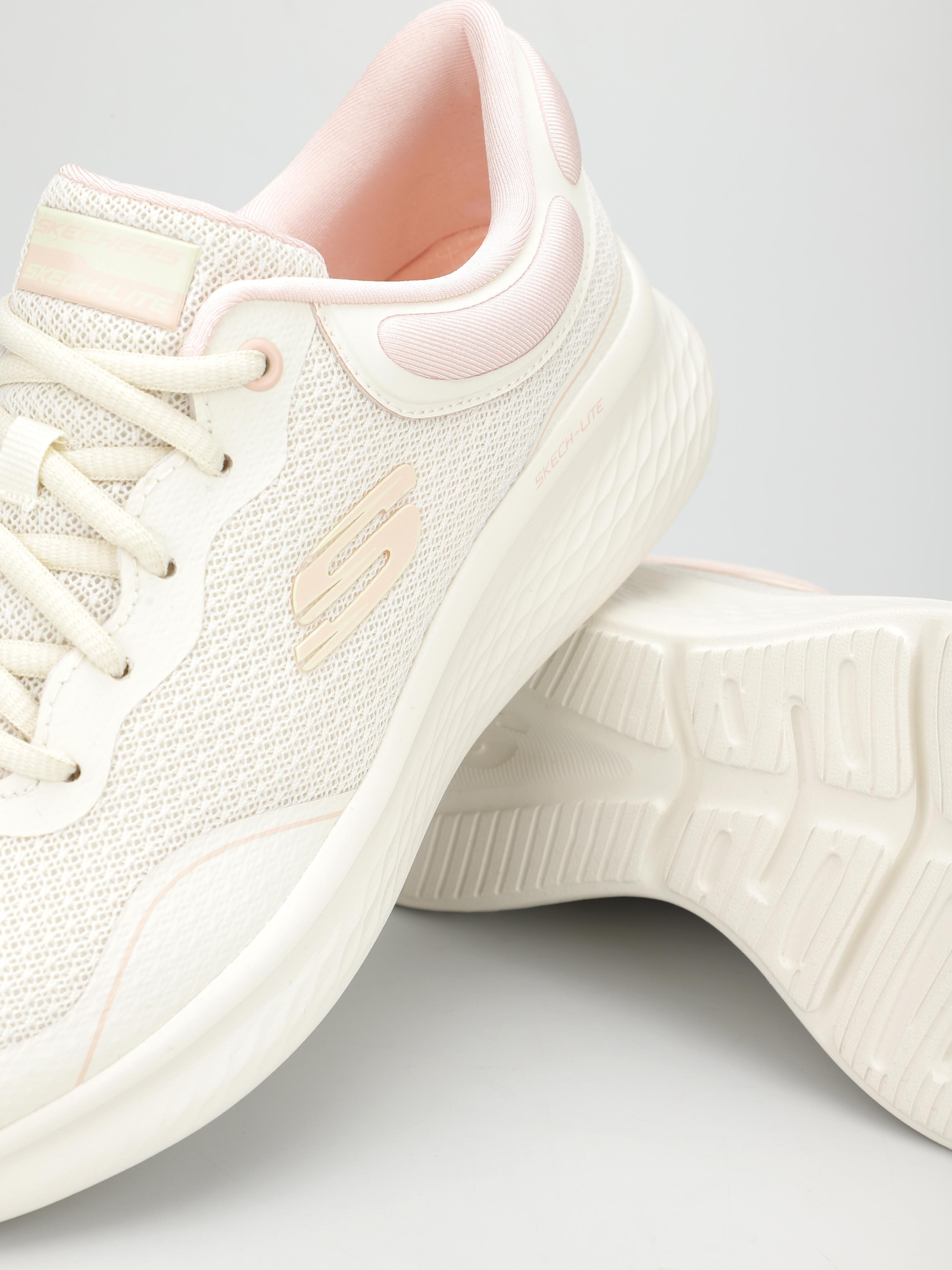 Кроссовки повседневные Женские Skechers