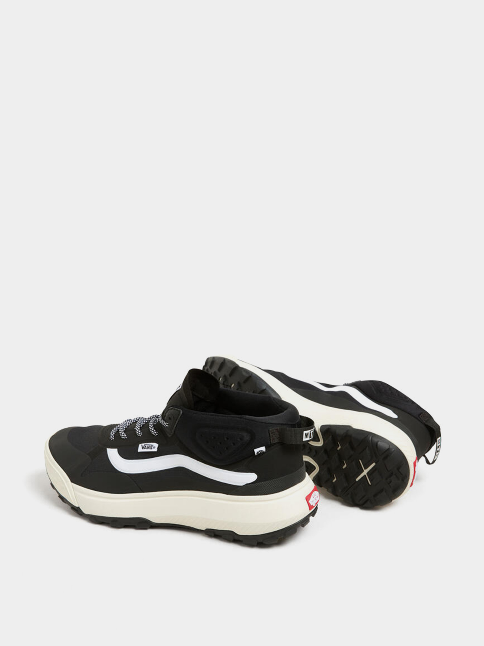 Черевики та чоботи Унісекс Vans