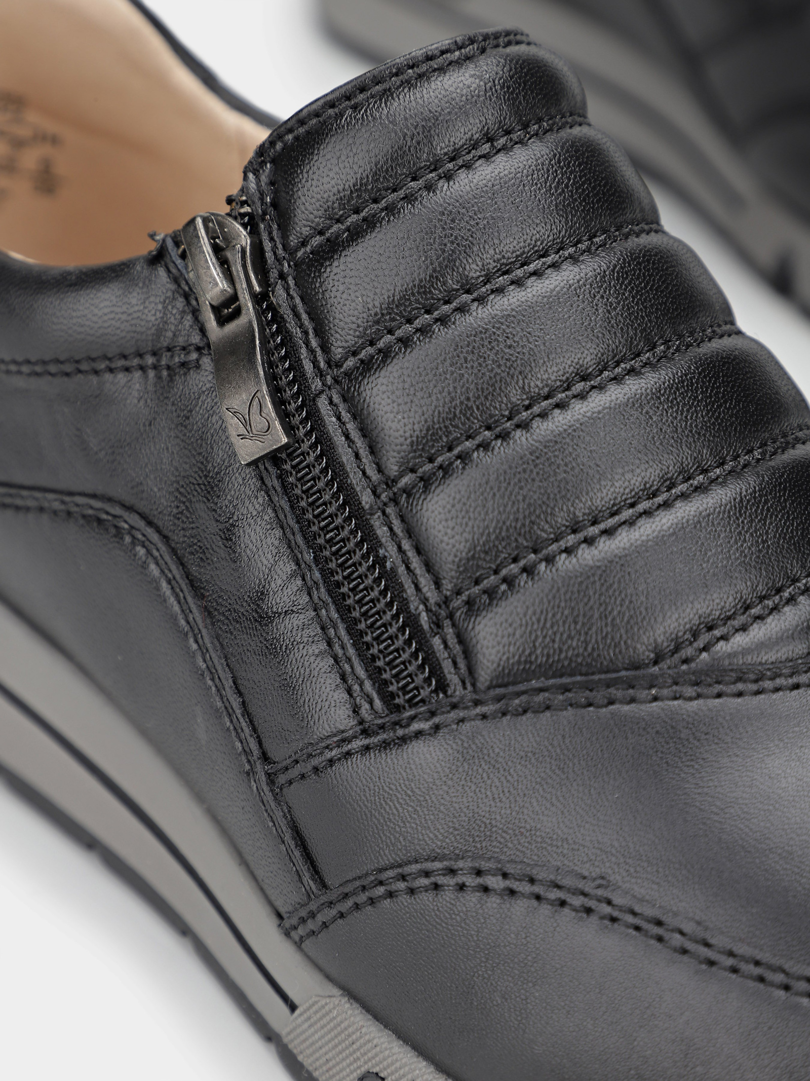 Кросівки Жіночі Caprice