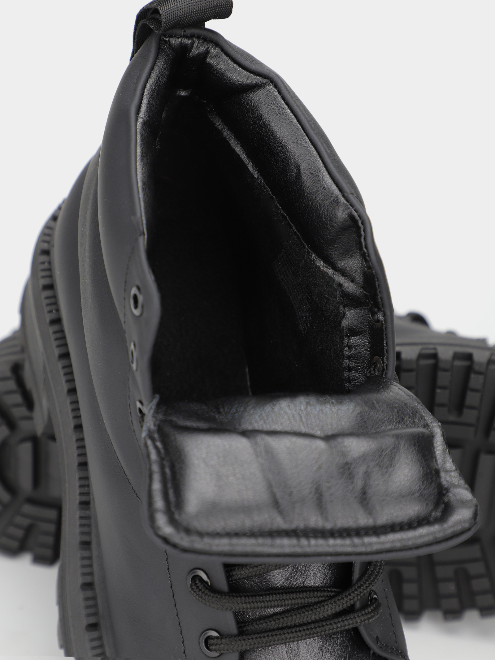 Черевики та чоботи Жіночі Braska