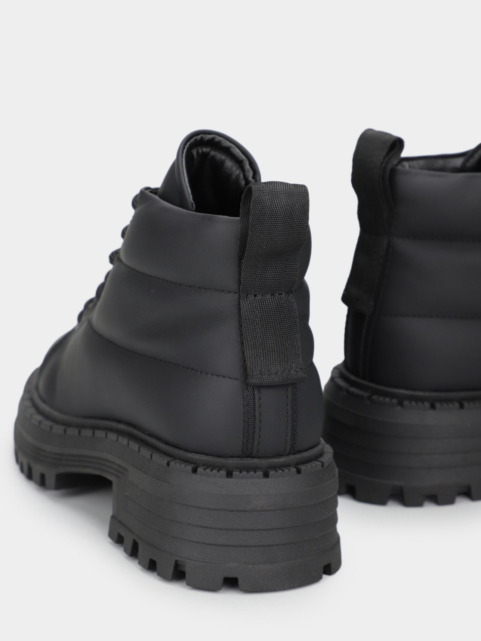 Черевики та чоботи Жіночі Braska