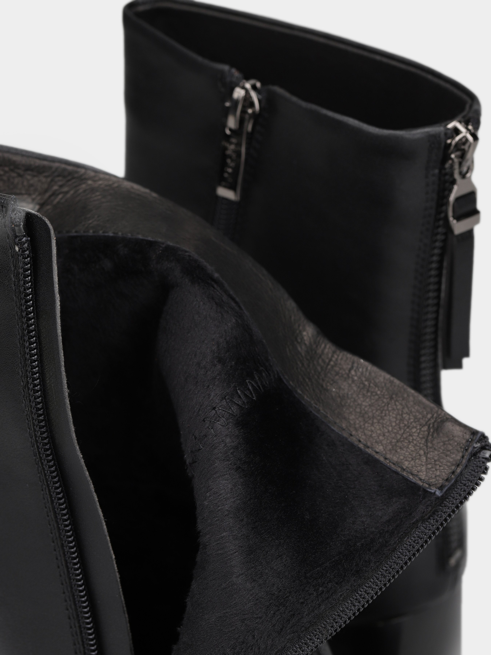 Черевики та чоботи Жіночі Braska