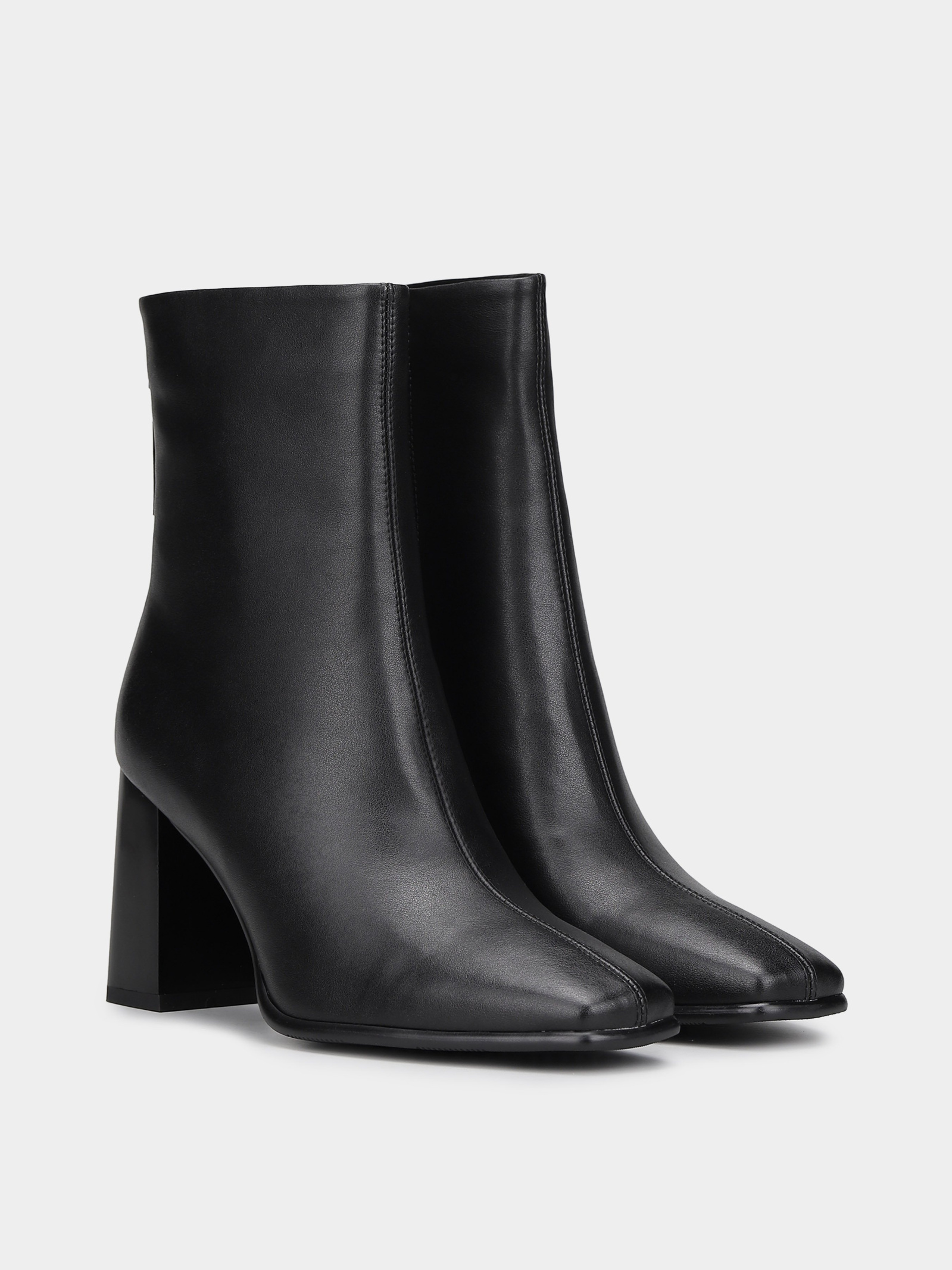 Черевики та чоботи Жіночі Braska