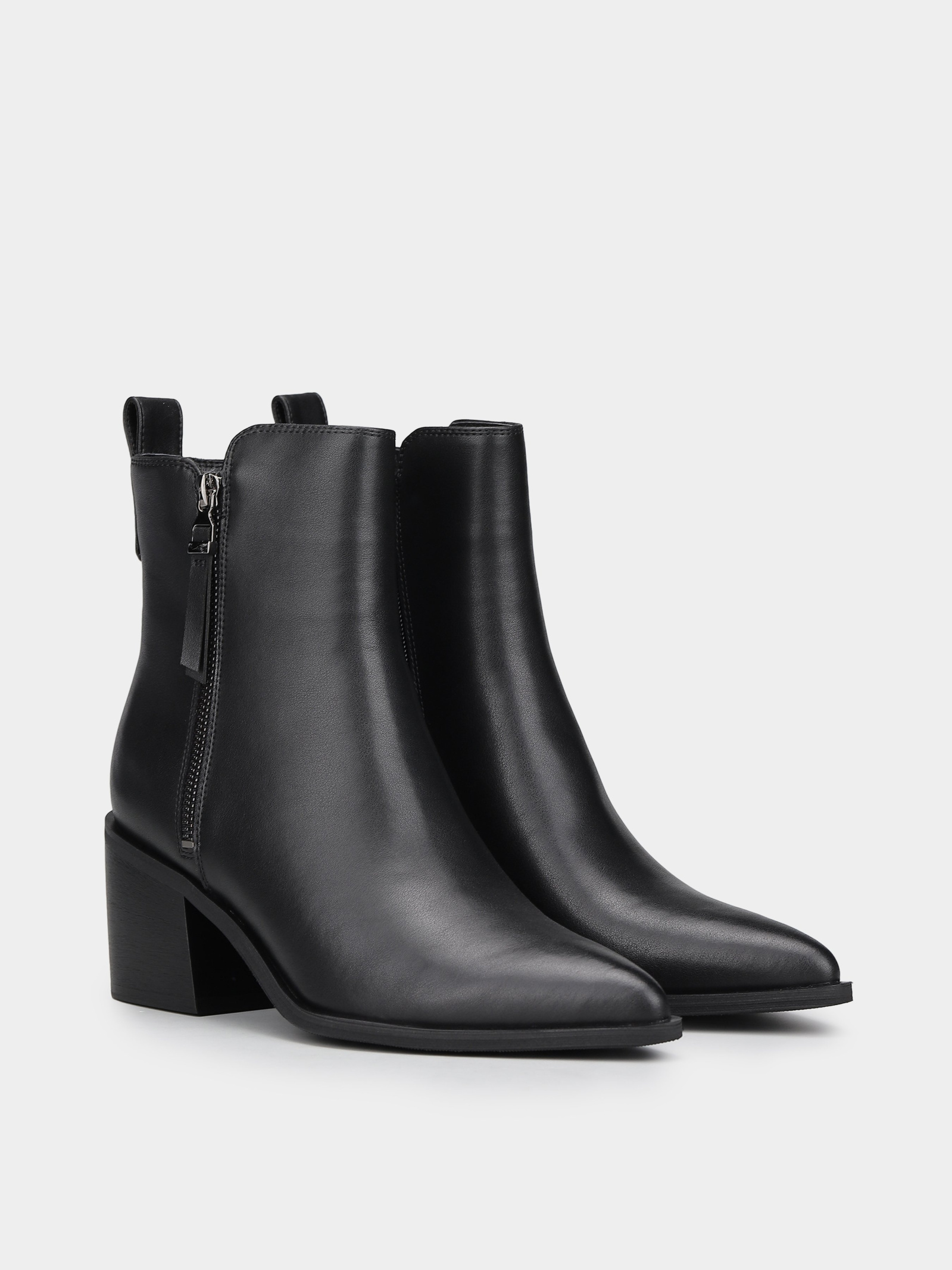 Черевики та чоботи Жіночі Braska