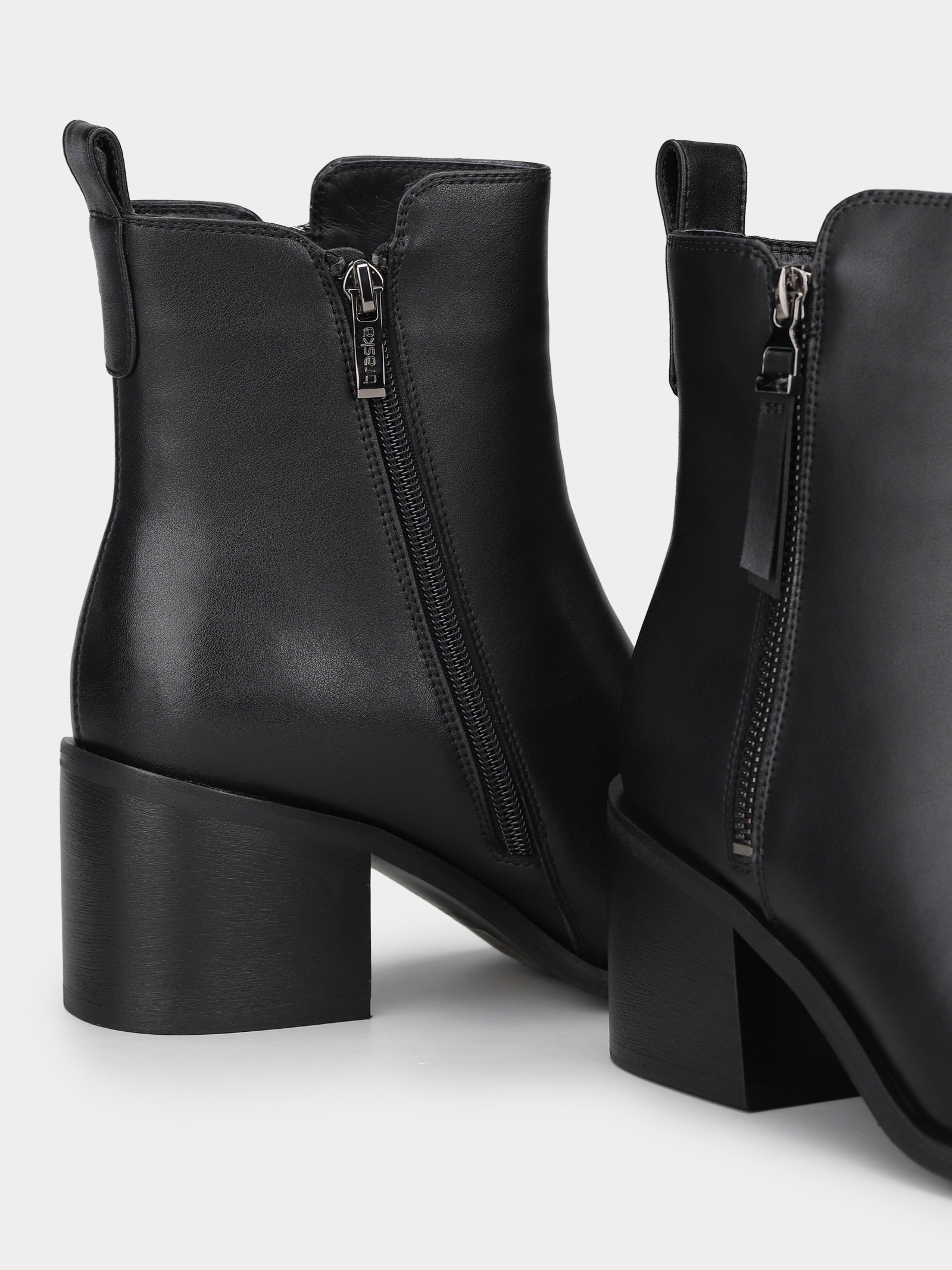 Черевики та чоботи Жіночі Braska