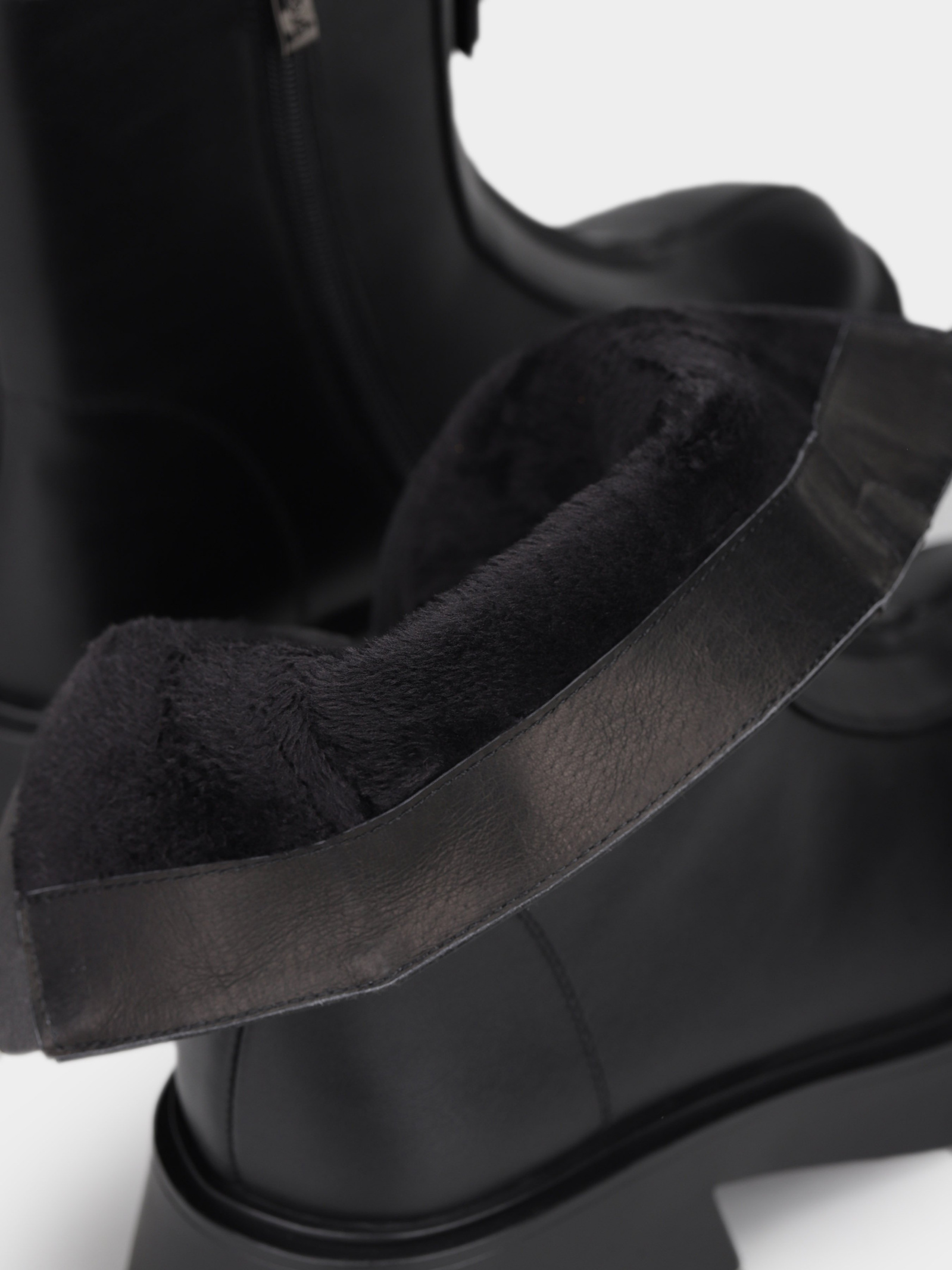 Черевики та чоботи Жіночі Braska