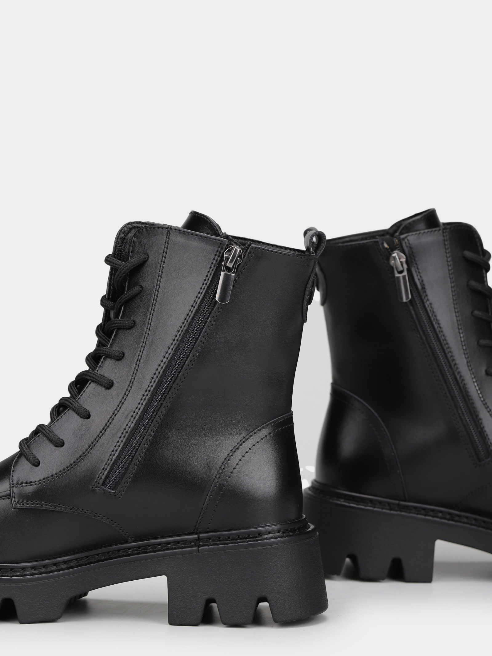 Черевики та чоботи Жіночі Braska