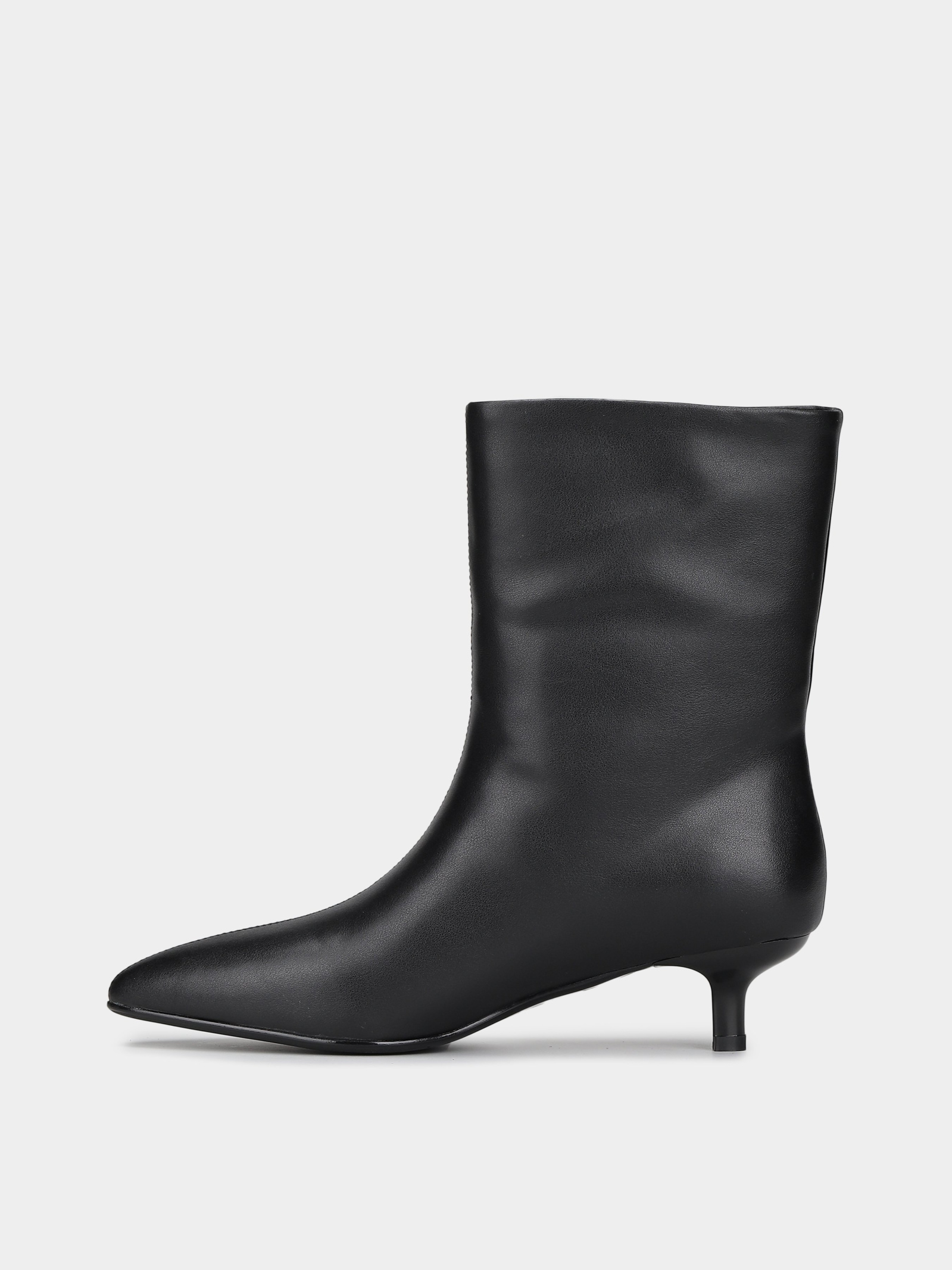 Черевики та чоботи Жіночі Braska