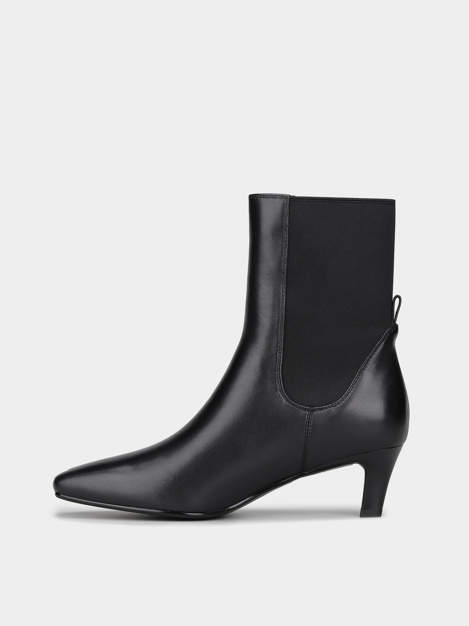 Черевики та чоботи Жіночі Braska