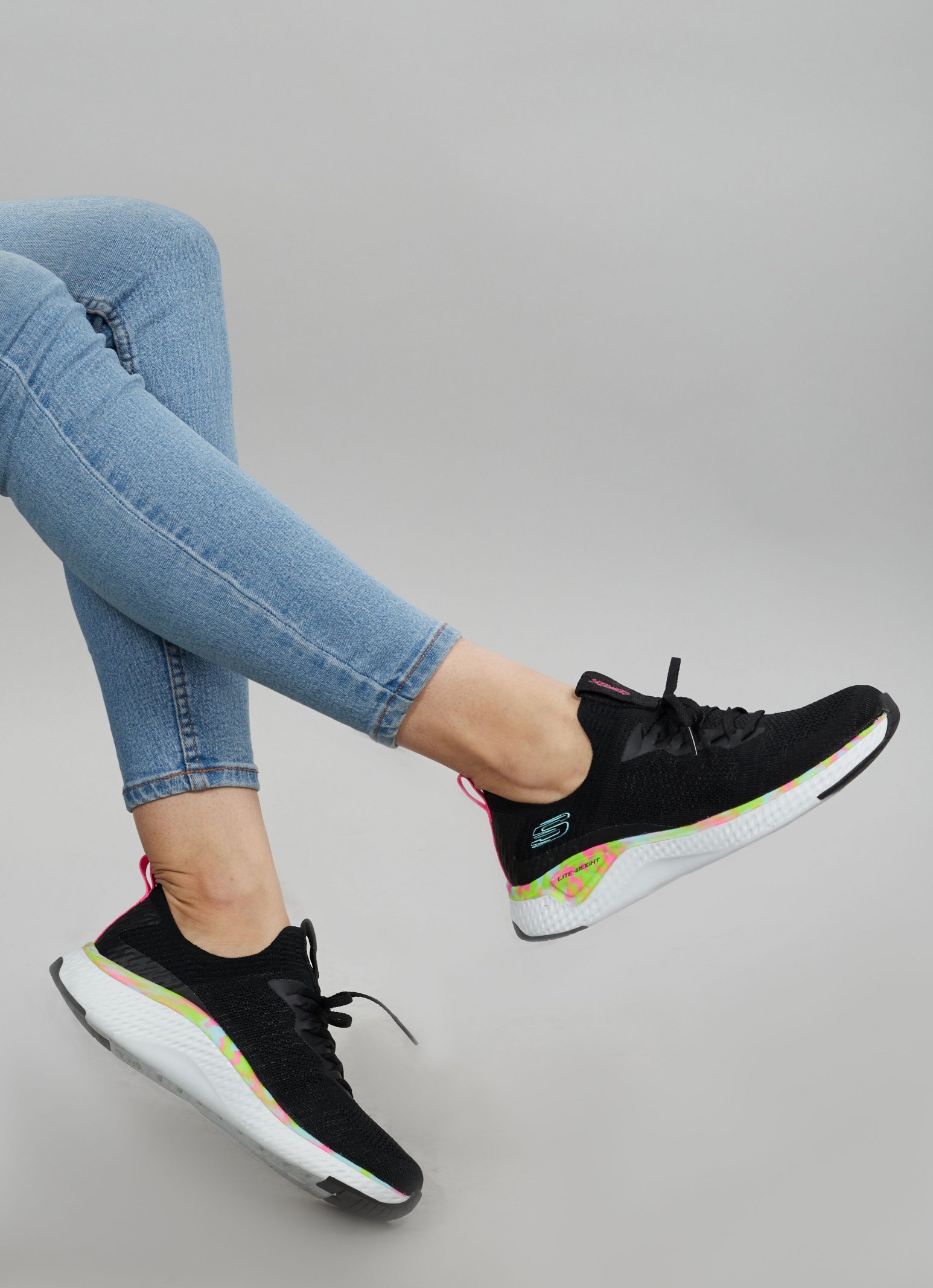 Кроссовки для спорта Женские Skechers