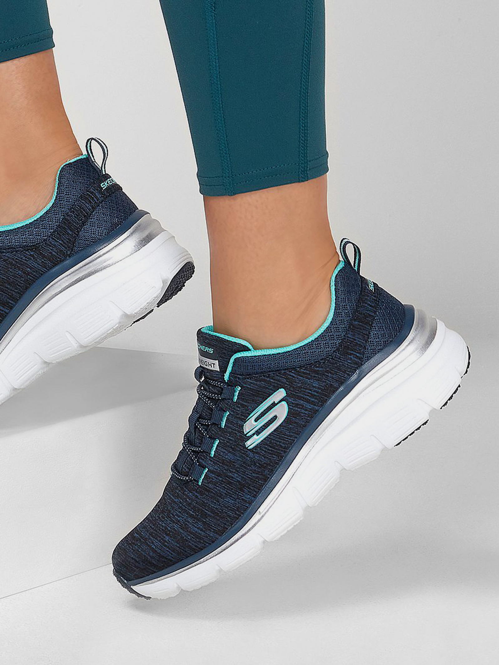 Кроссовки повседневные Женские Skechers
