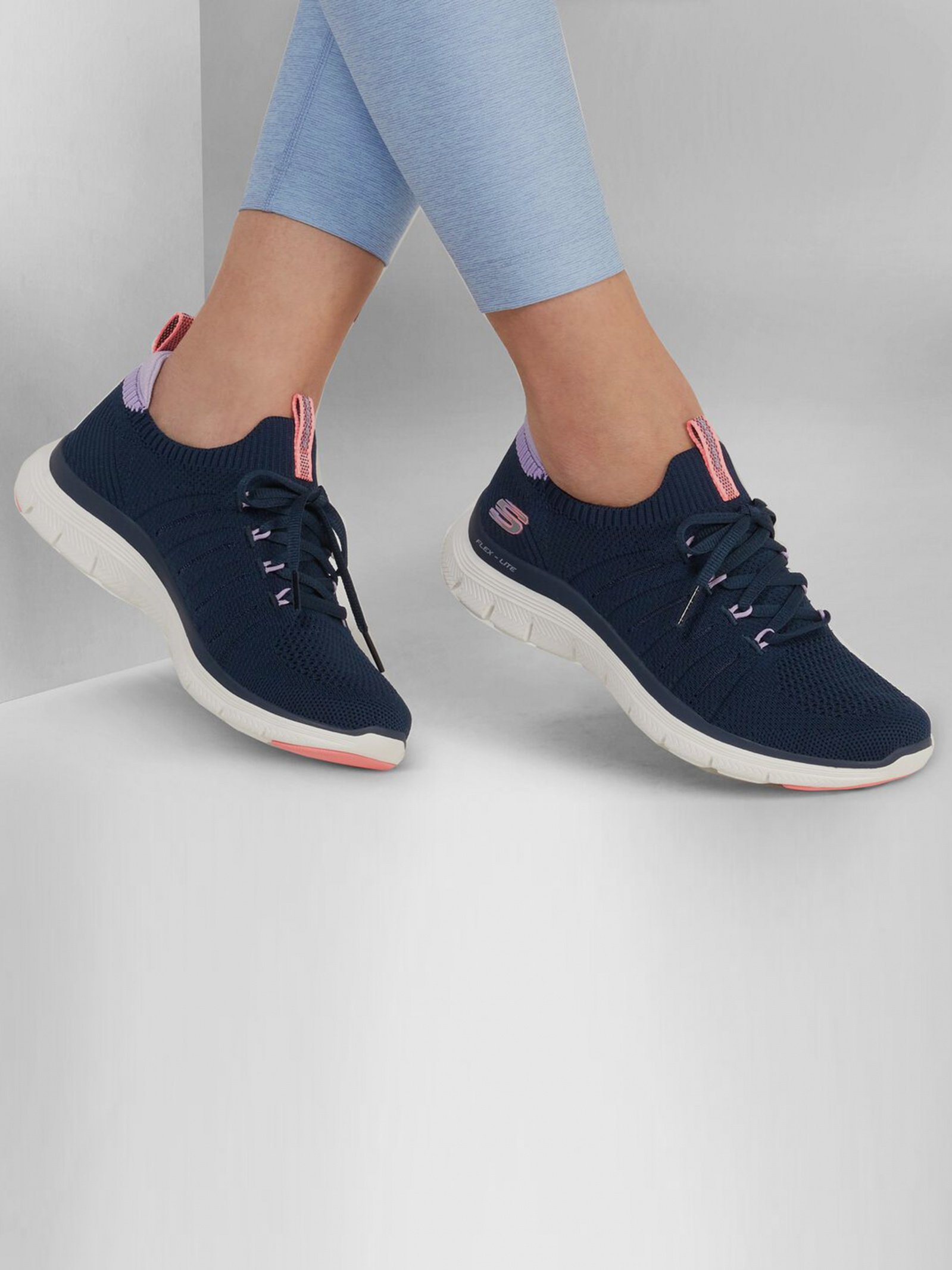 Кроссовки повседневные Женские Skechers