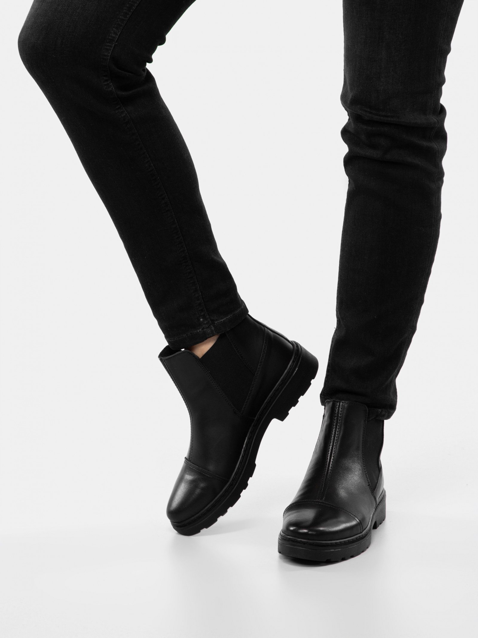Chelsea Boots Women's Braska