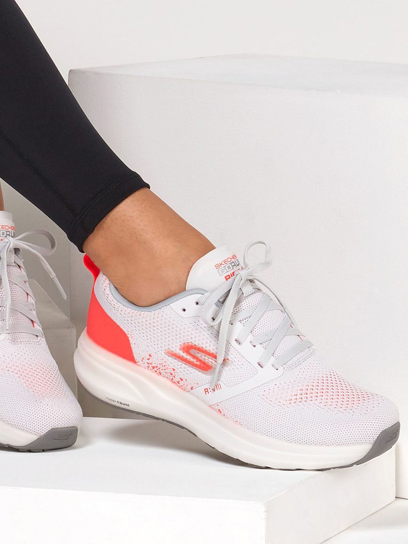 Кросівки для бігу Жіночі Skechers