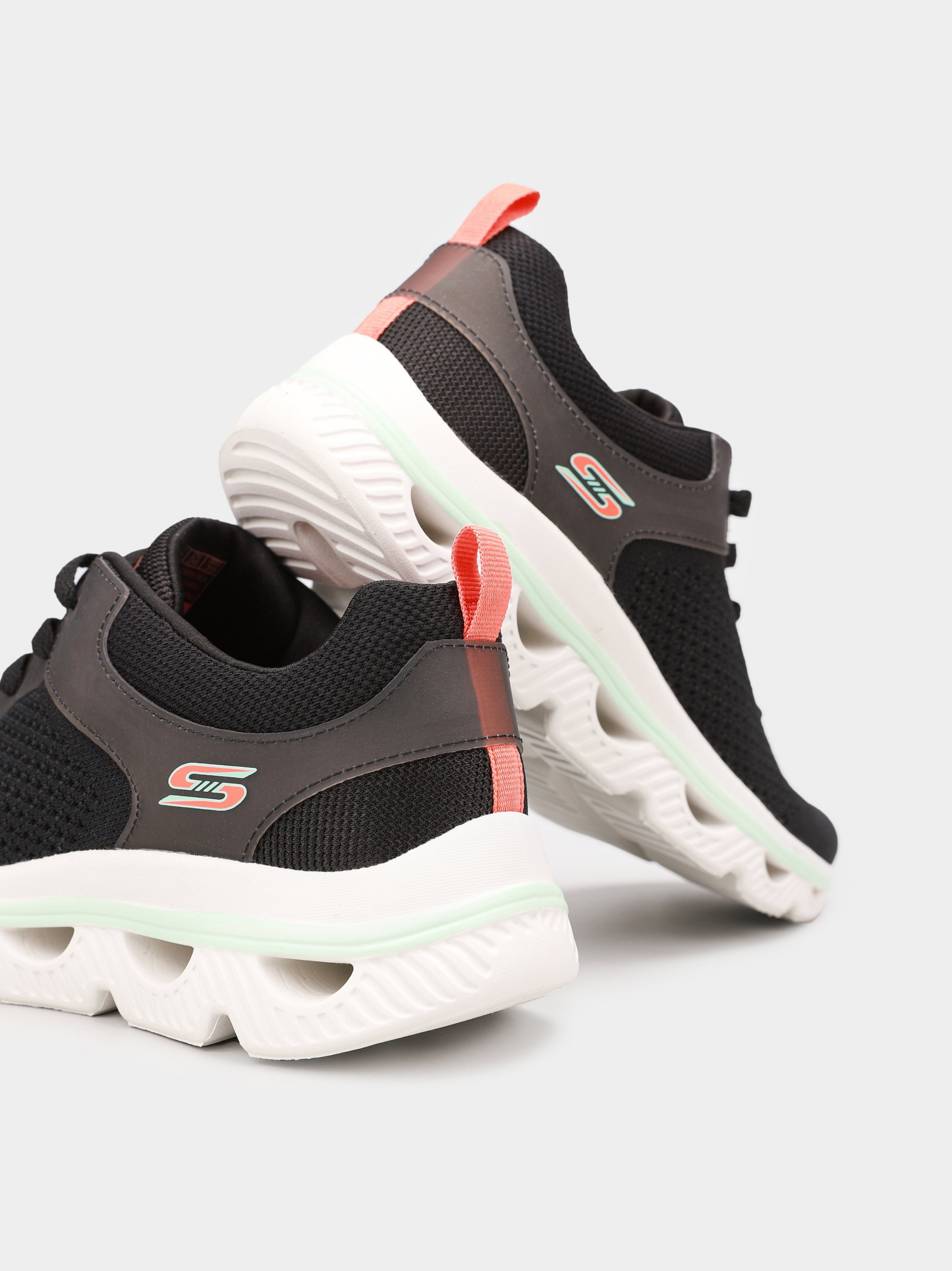 Кроссовки повседневные Женские Skechers