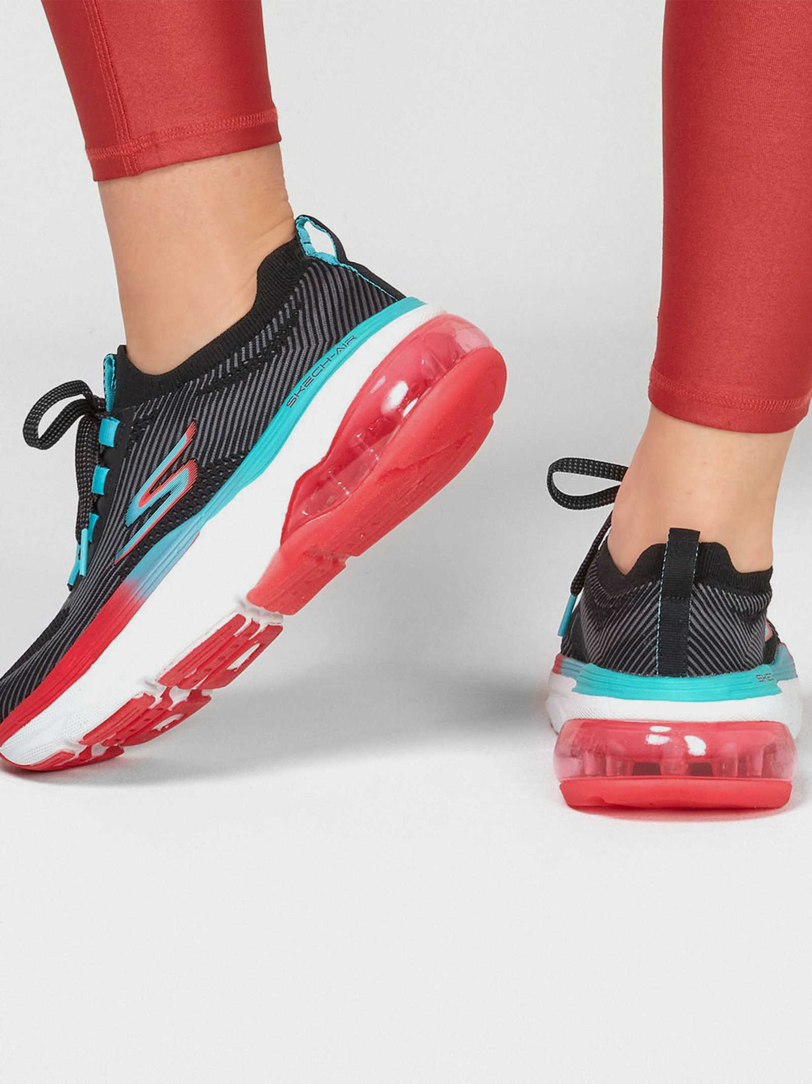 Кроссовки для спорта Женские Skechers